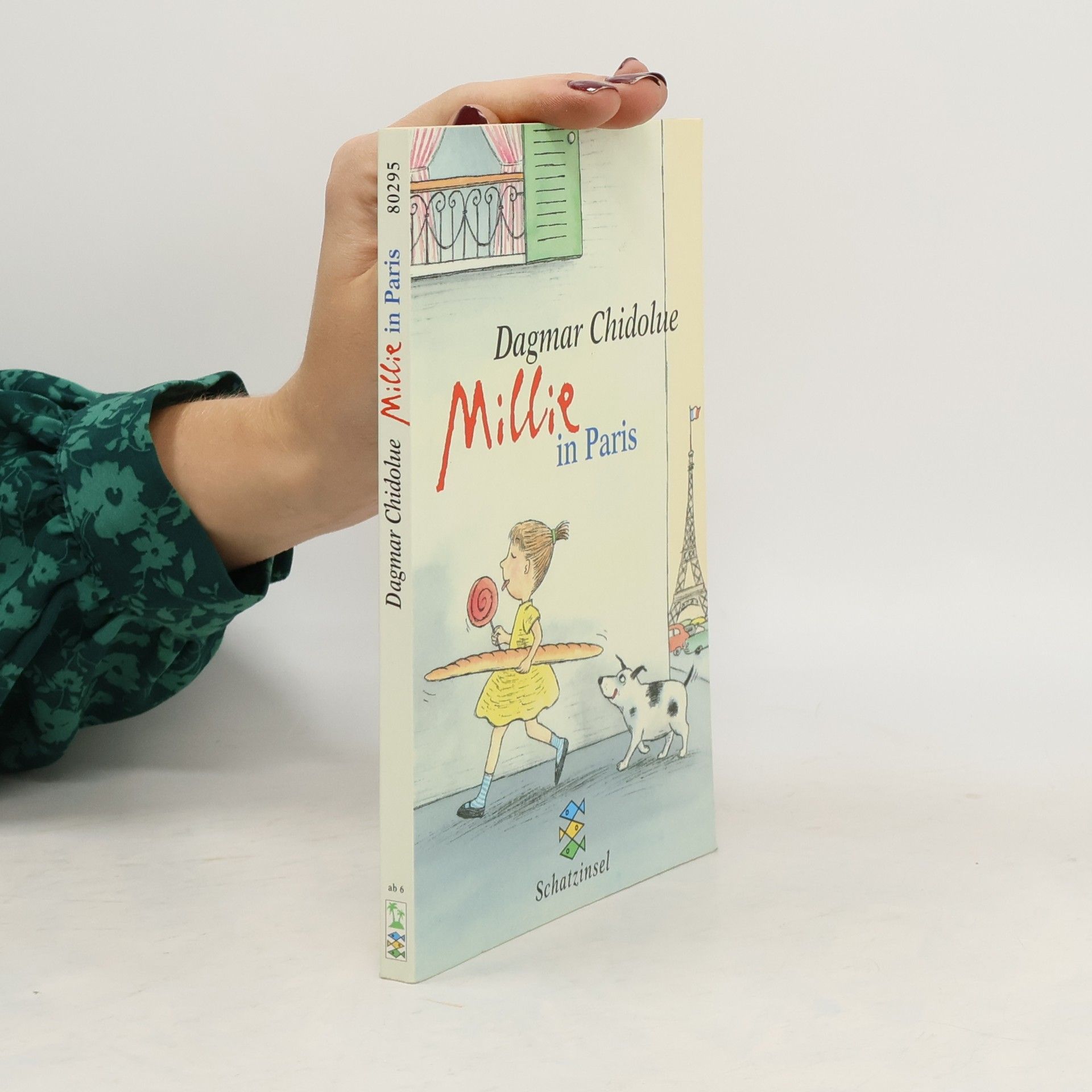 Dagmar Chidolue Millie in Paris