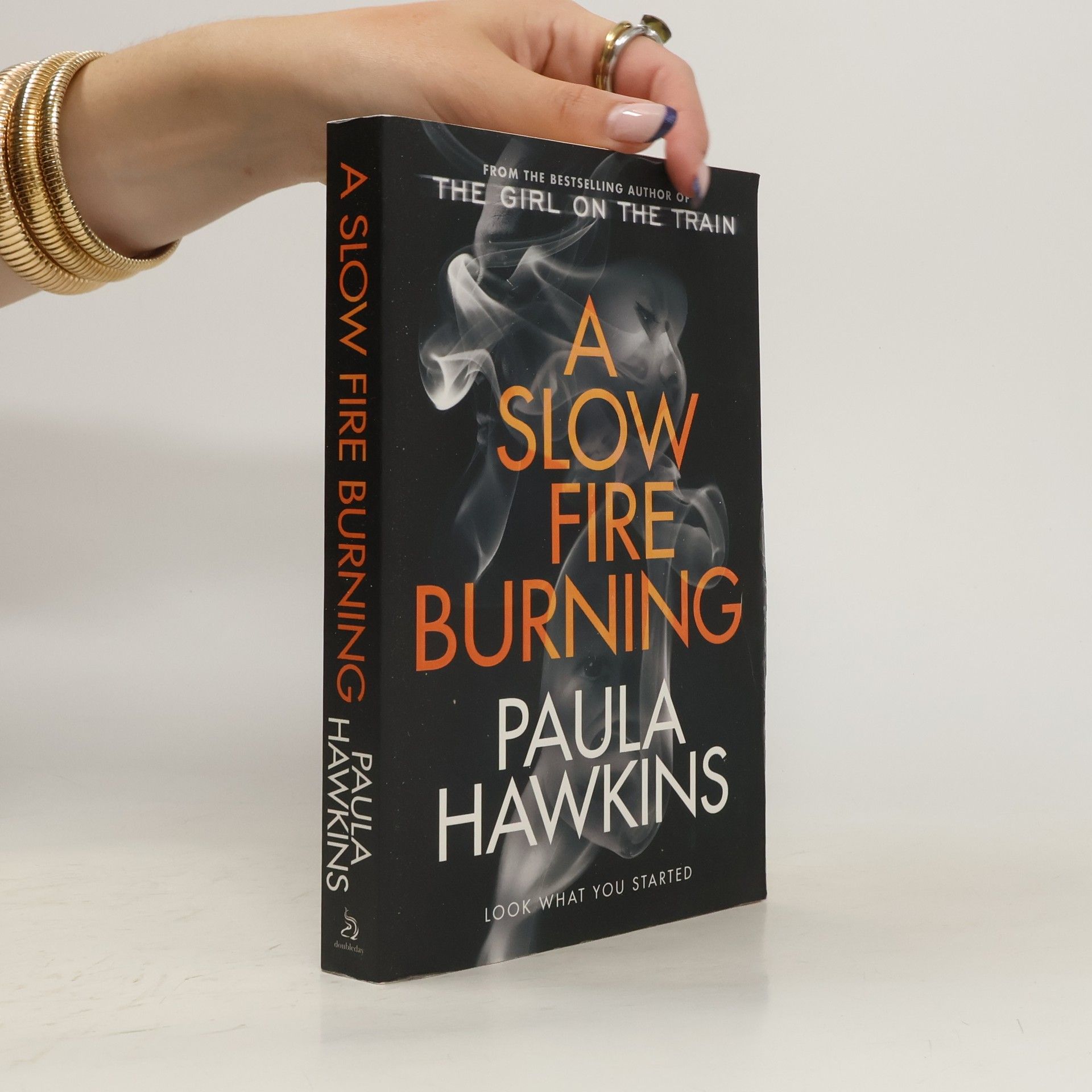 Paula Hawkins A Slow Fire Burning