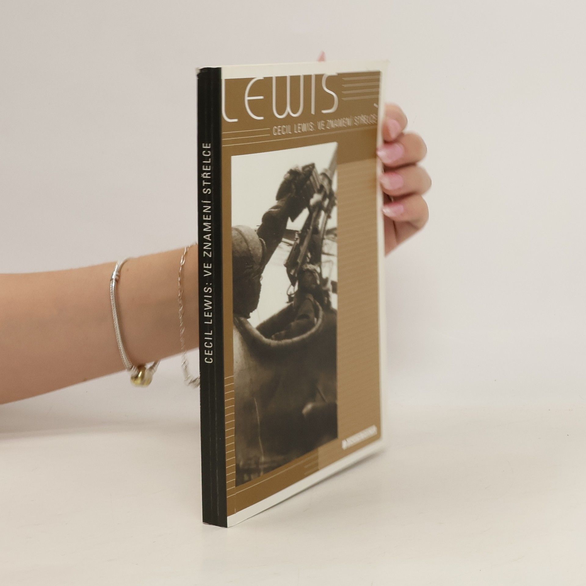 Cecil Lewis Ve znamení Střelce