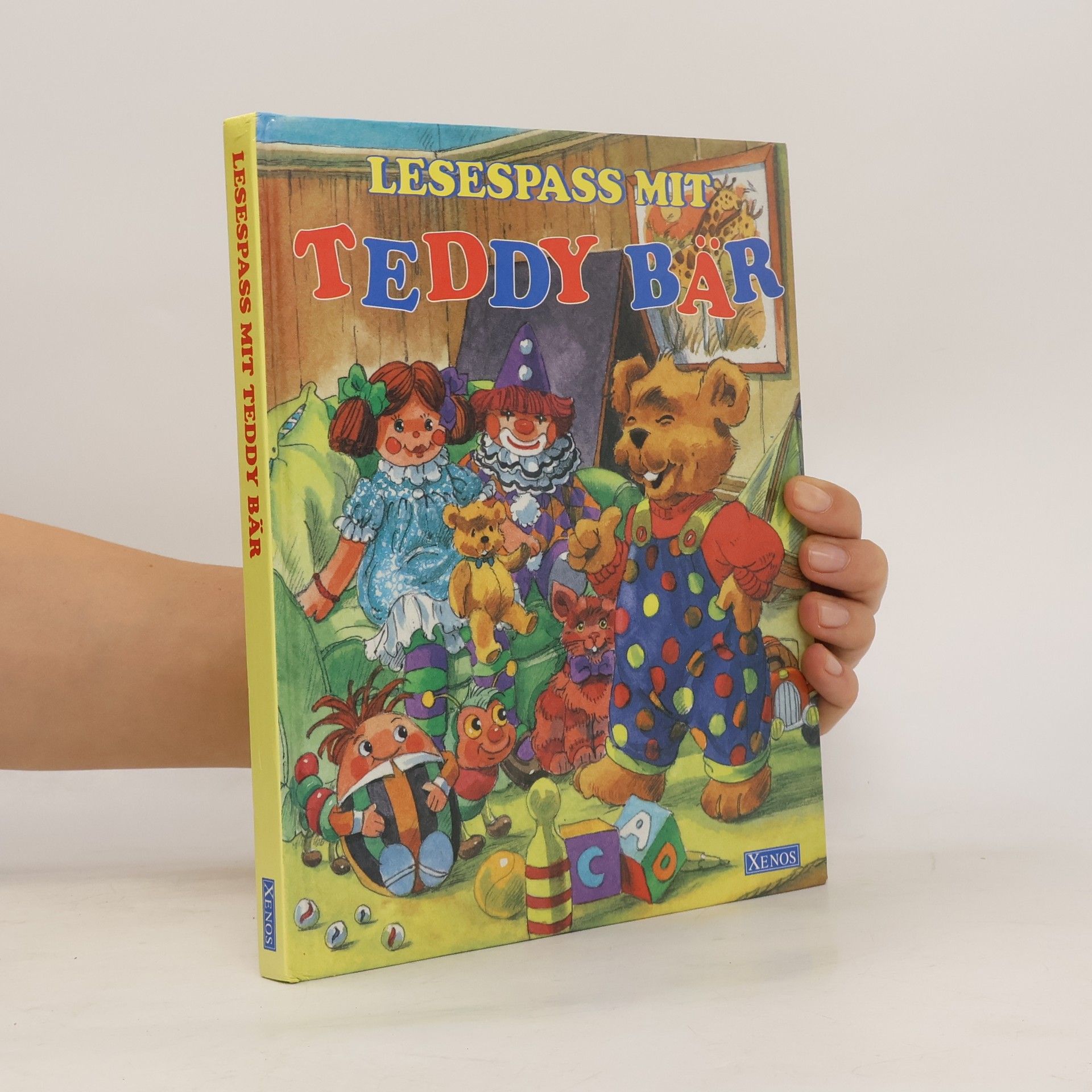 Gill Davies Lesespass mit Teddy Bär