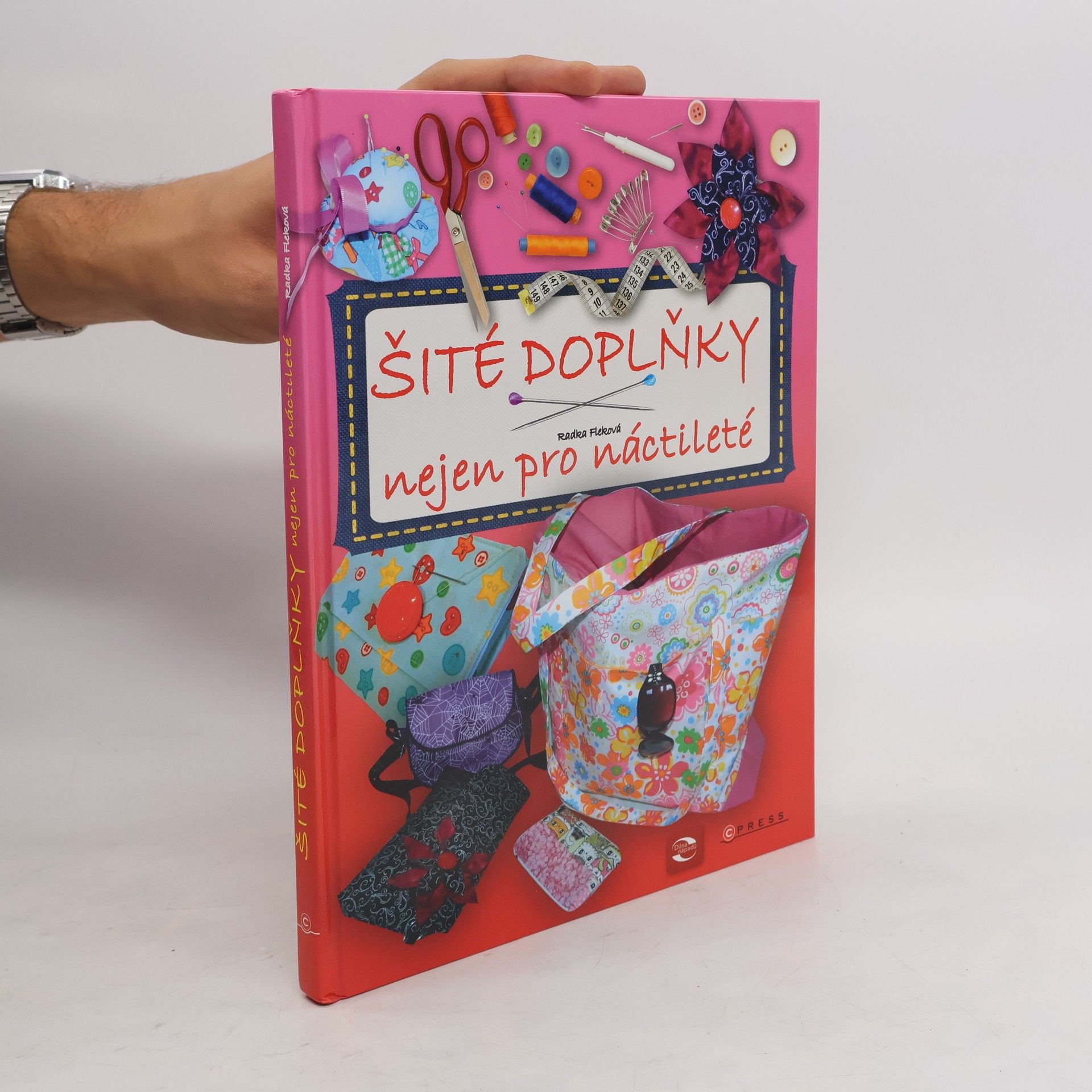 Radka Fleková Šité doplňky nejen pro náctileté