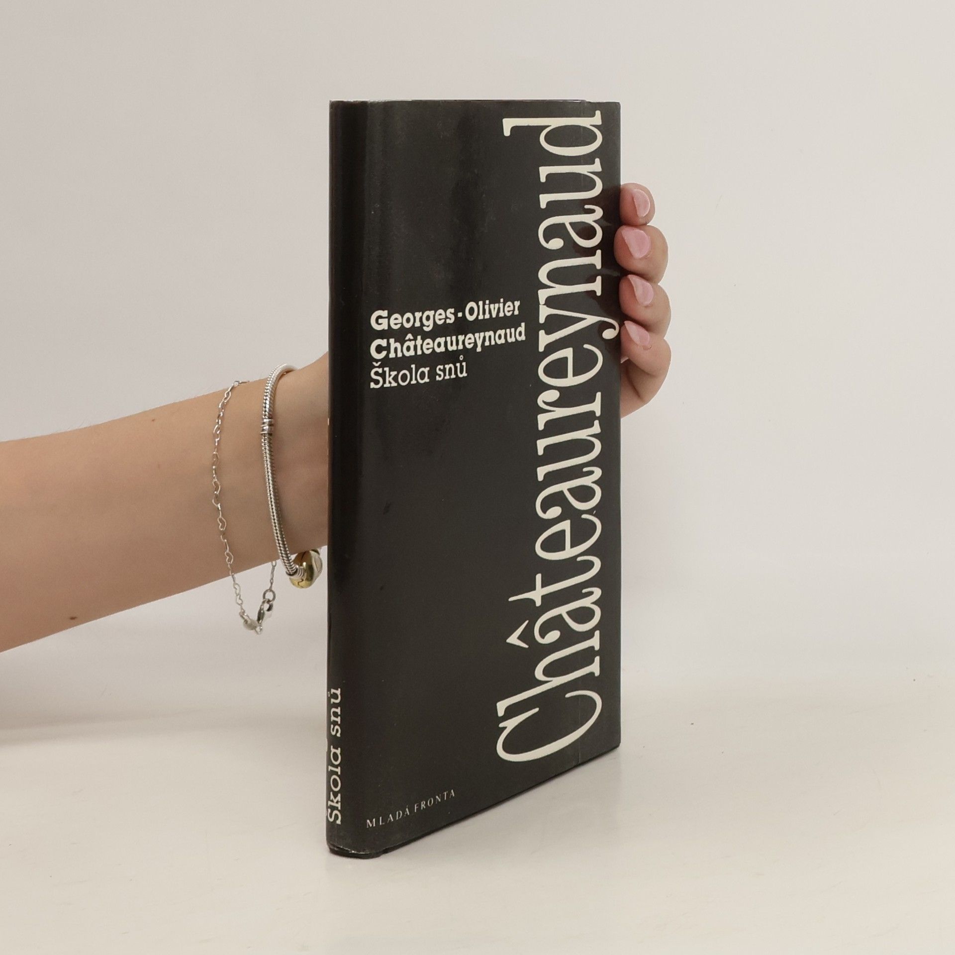 GeorgesOlivier Châteaureynaud Škola snů