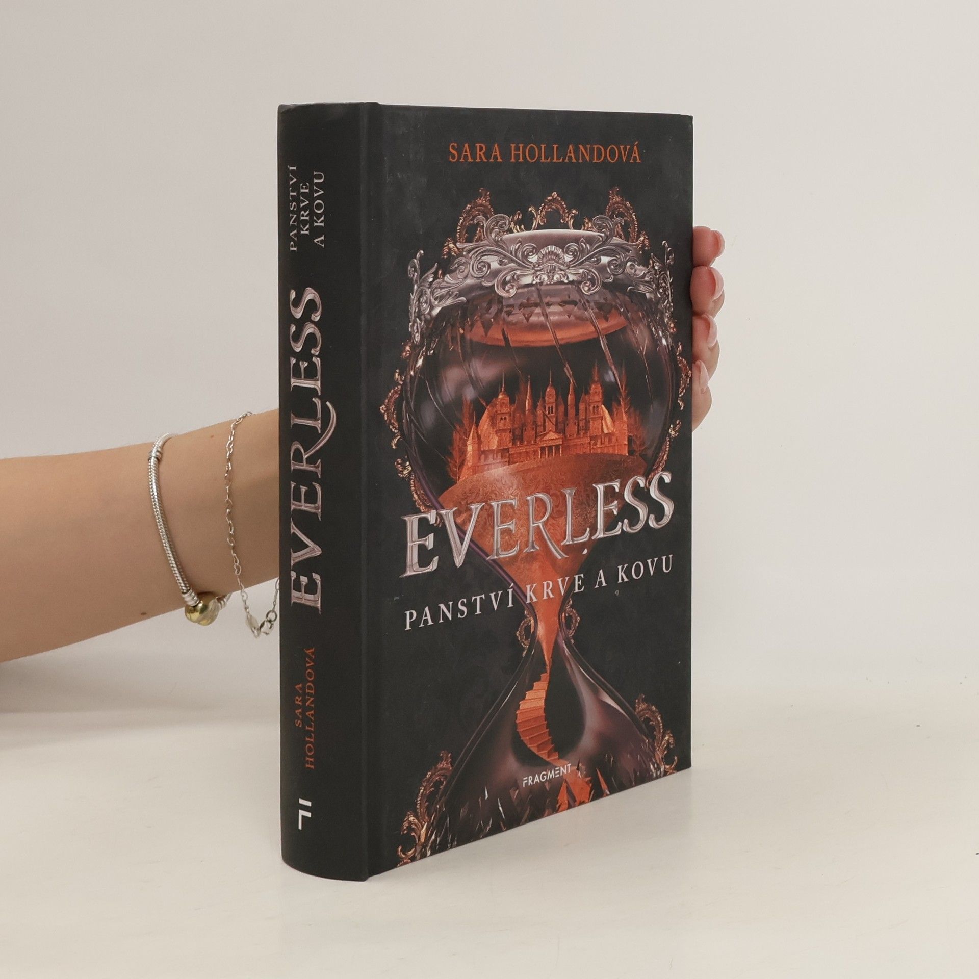 Everless: Panství krve a kovu