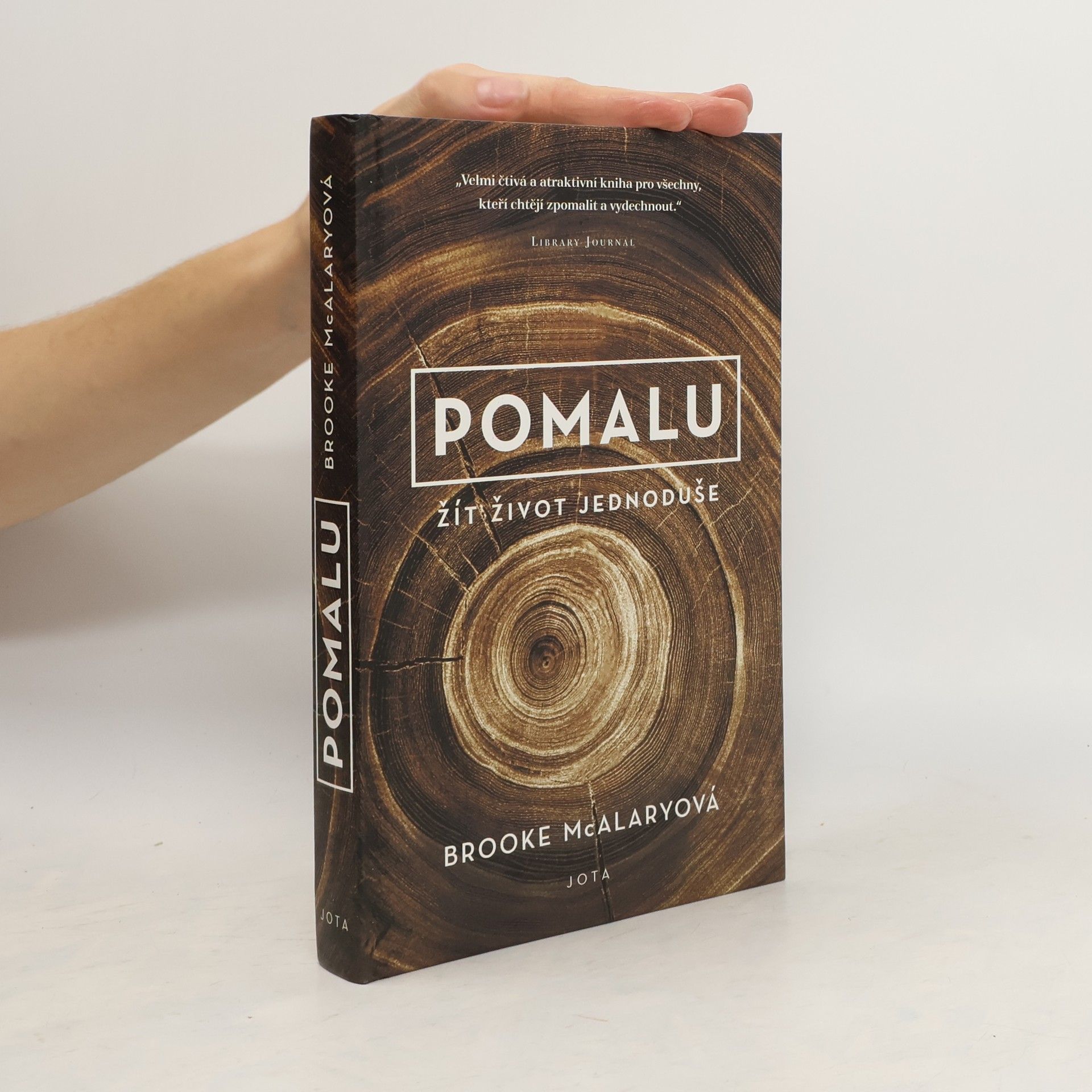 Brooke McAlary Pomalu