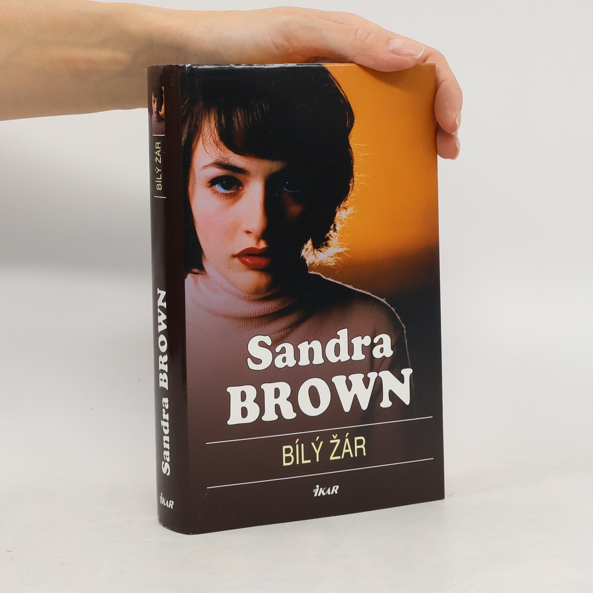 Sandra Brown Bílý žár