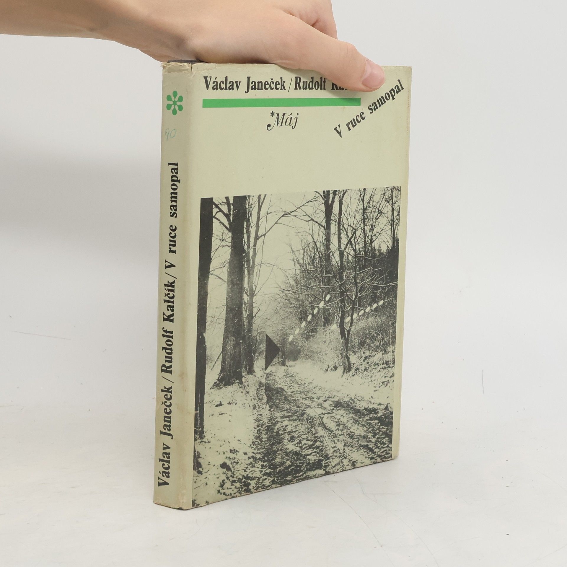 Václav Janeček V ruce samopal