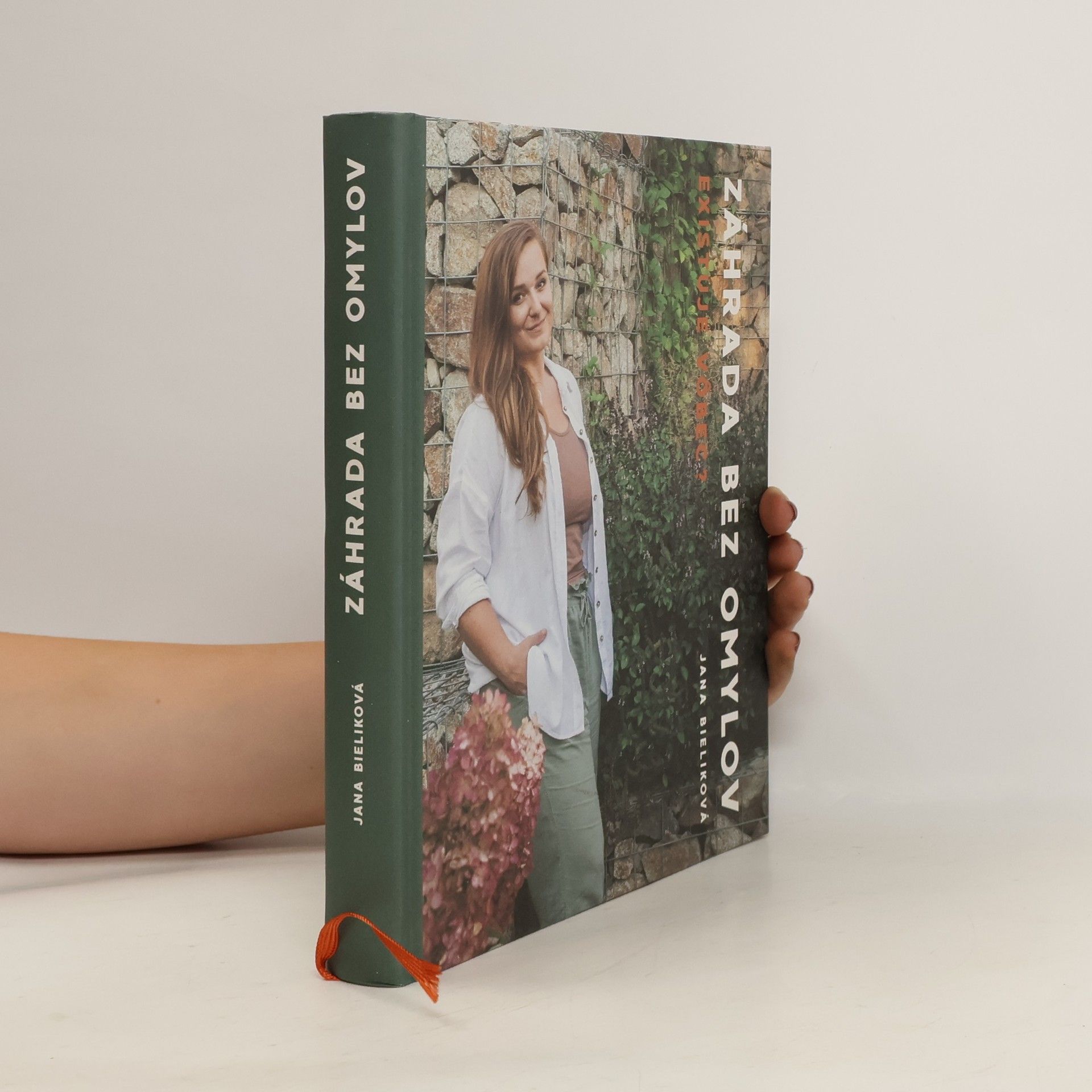 Jana Bieliková Záhrada bez omylov. Existuje vôbec?