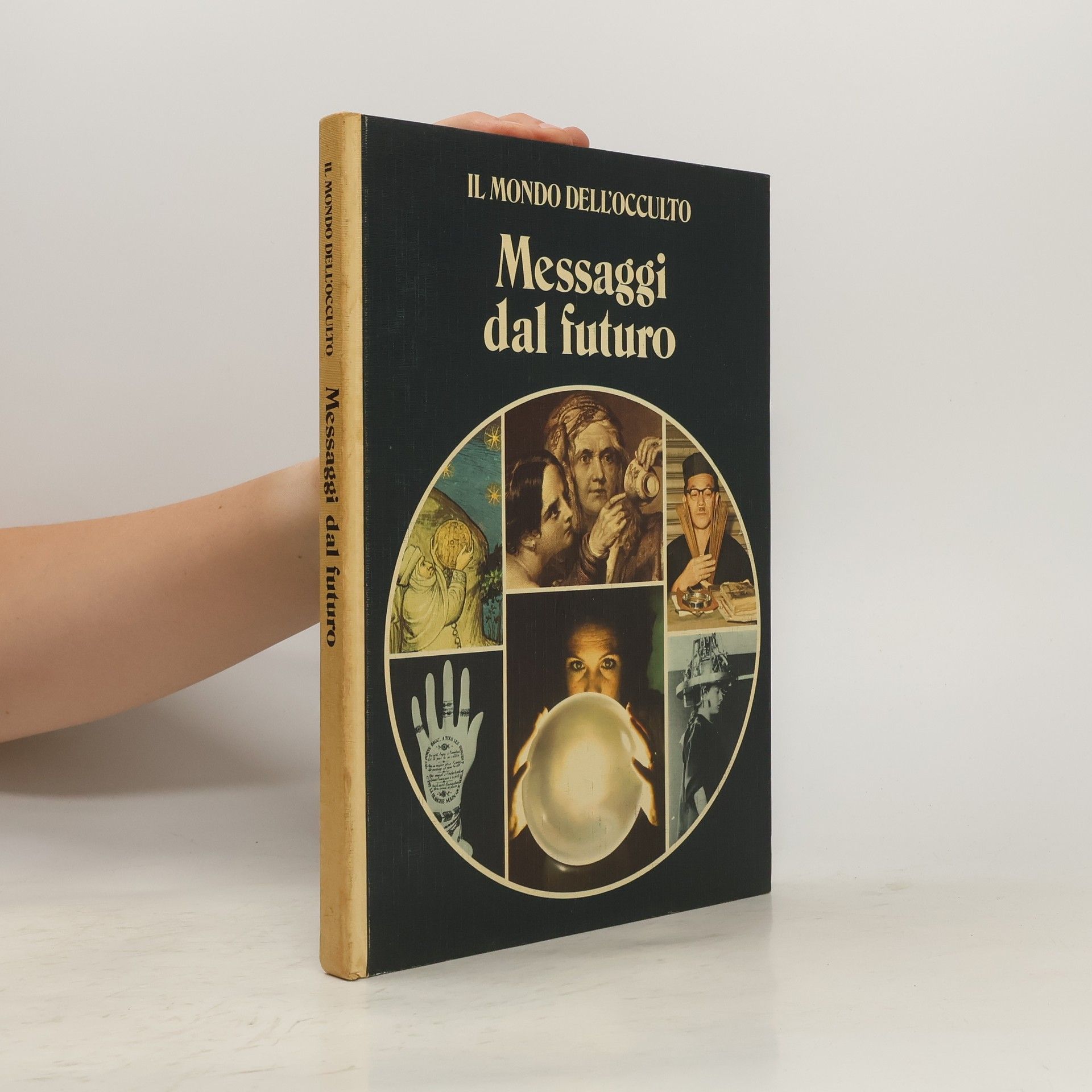 Angus Hall Messaggi dal Futuro
