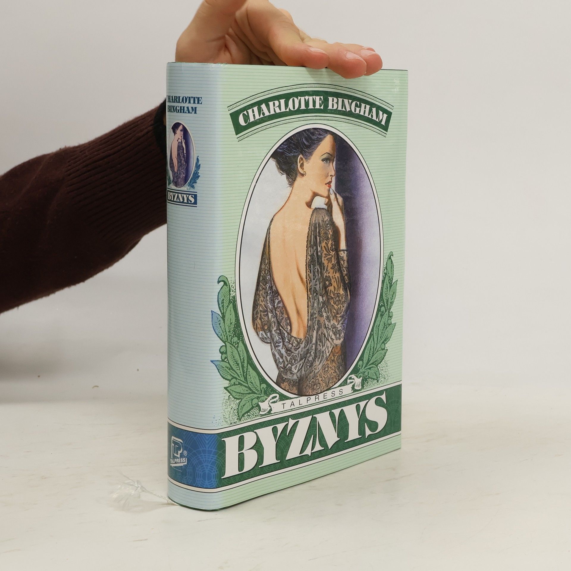 Charlotte Bingham Byznys