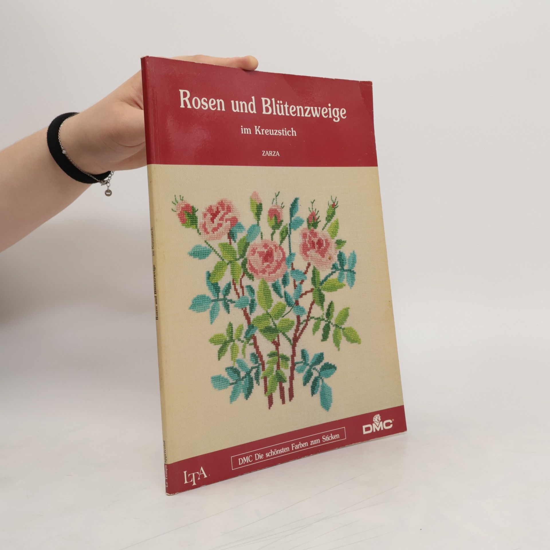 Autorenkollektiv Rosen und Blütenzweige Im Kreuzstich