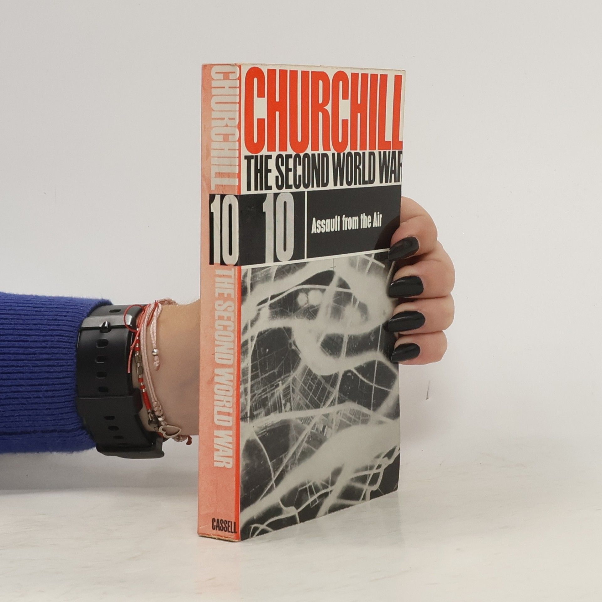 Winston Churchill The Second World War 10: Assault from the Air