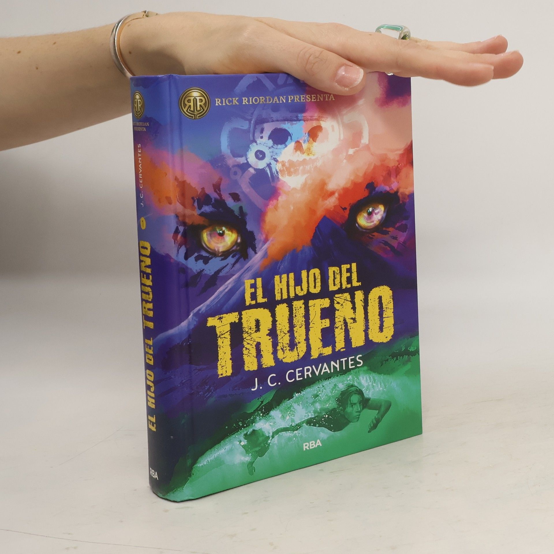 J. C. Cervantes Rick Riordan presenta: El hijo del trueno