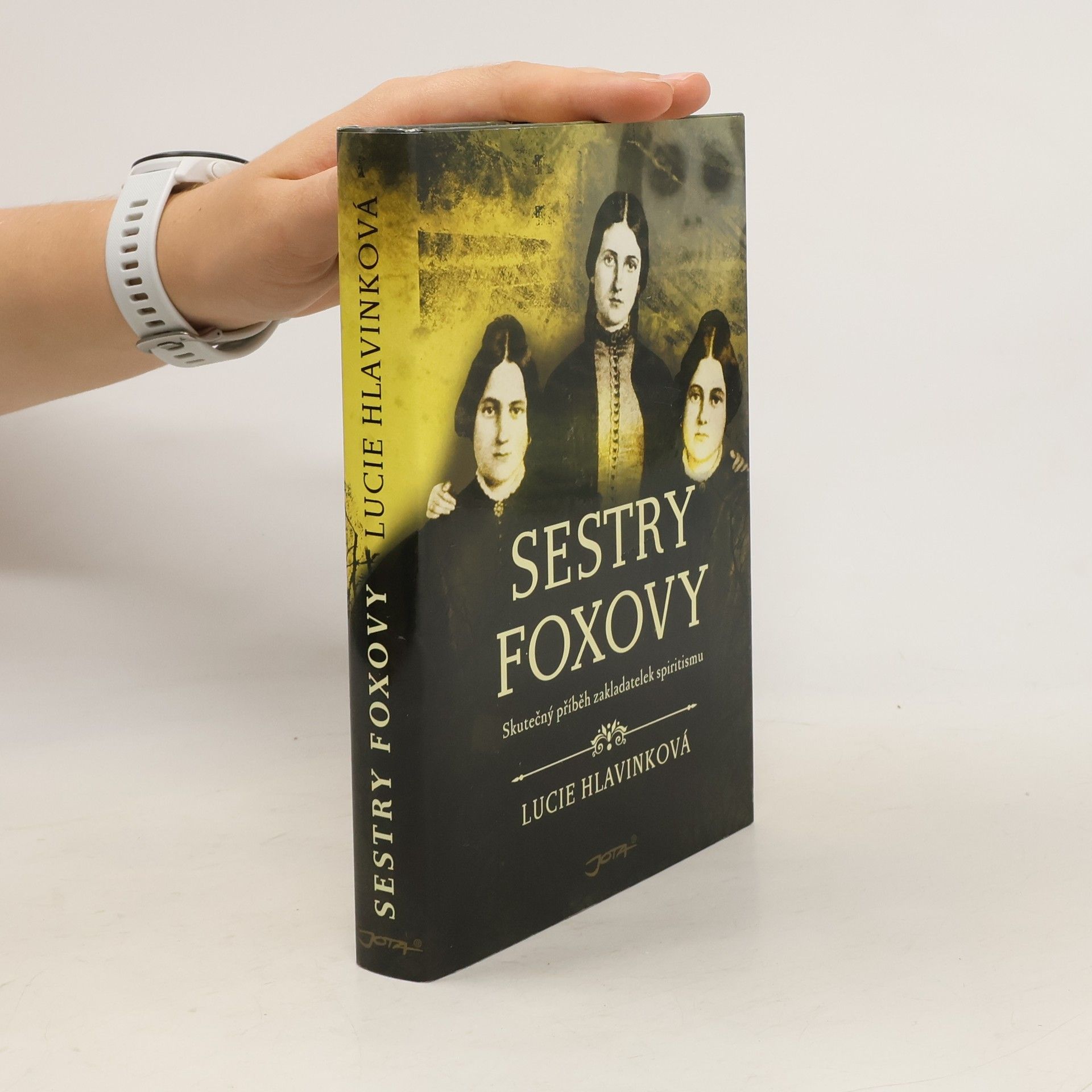 Lucie Hlavinková Sestry Foxovy