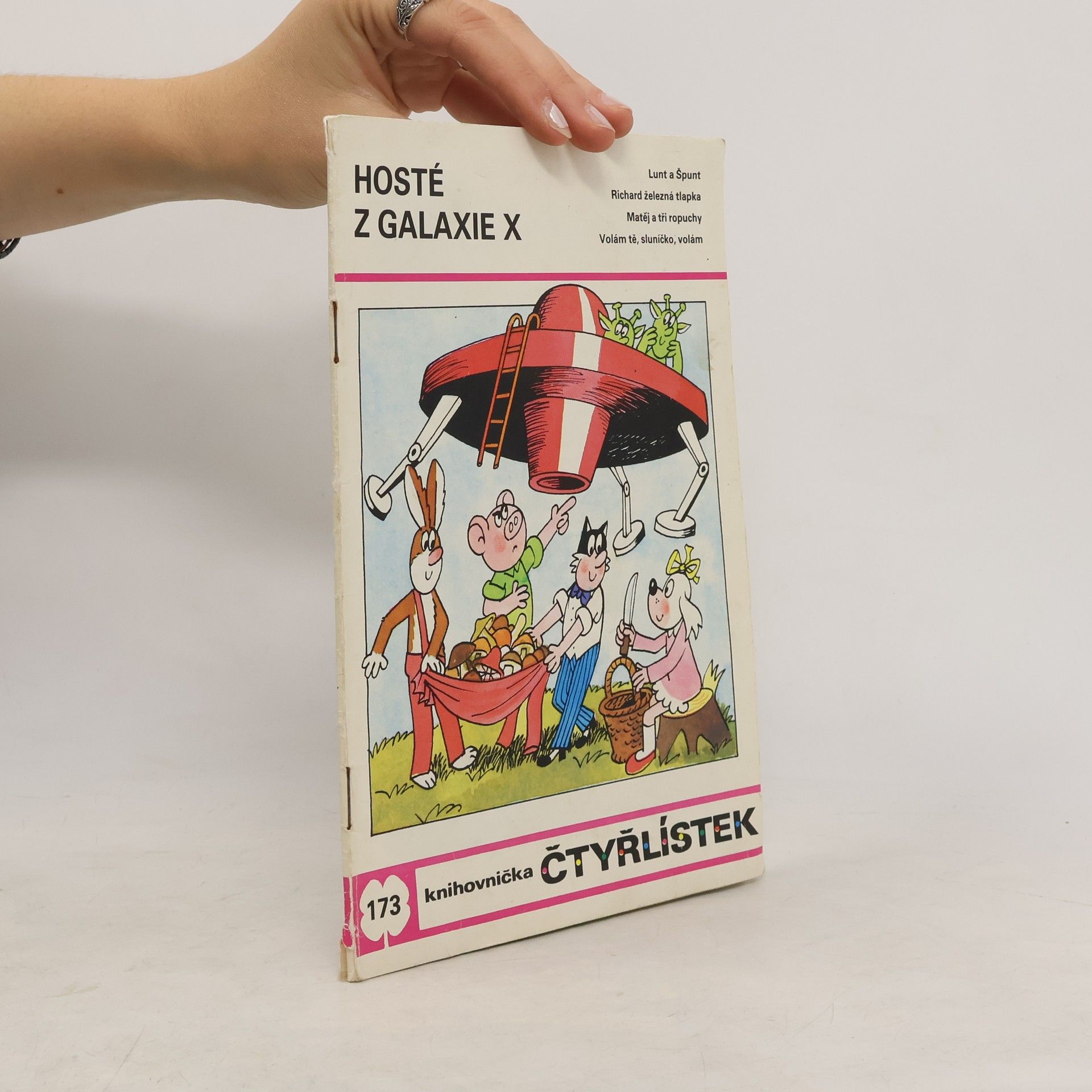 Čtyřlístek 173. Hosté z galaxie X