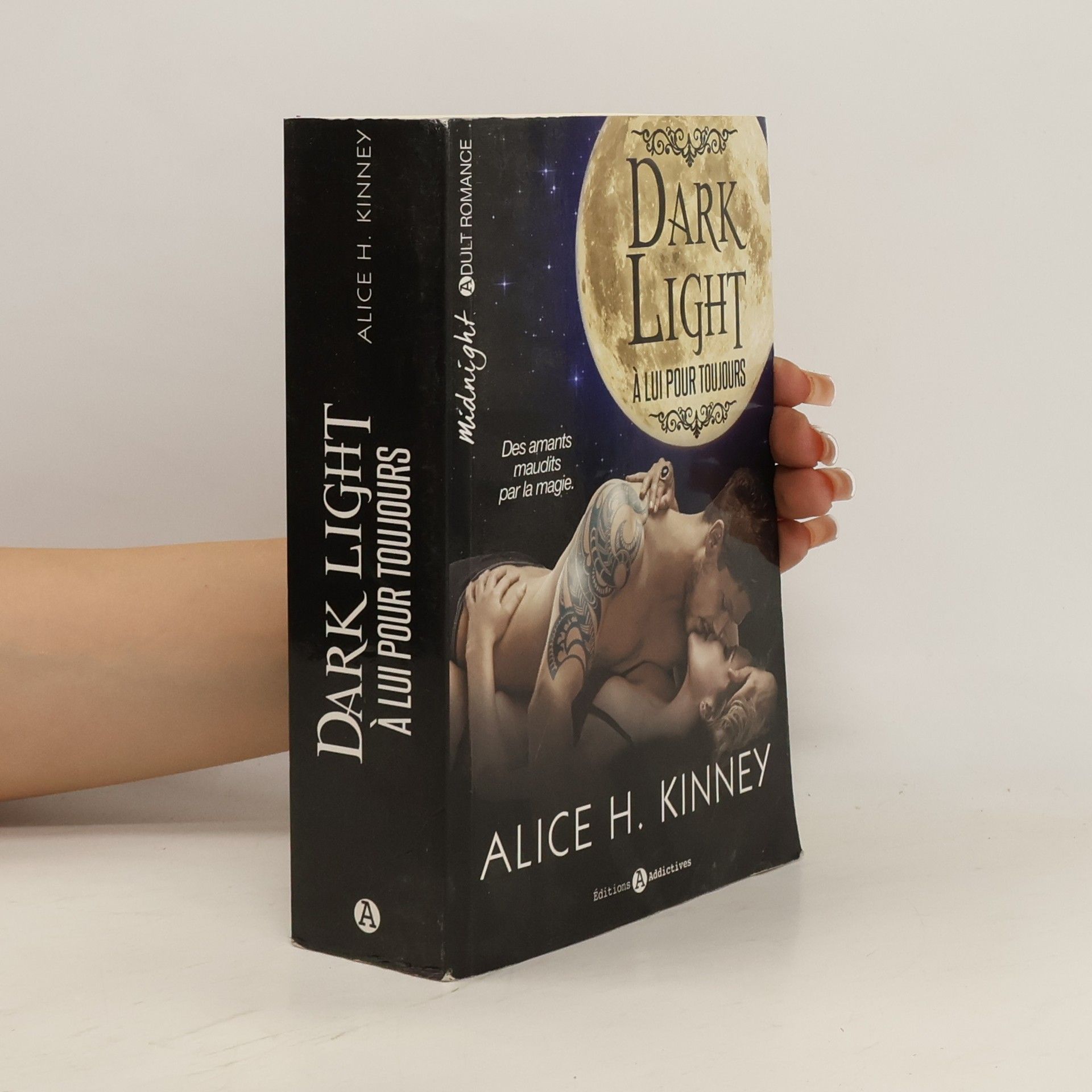 Alice Hannah Kinney Dark light