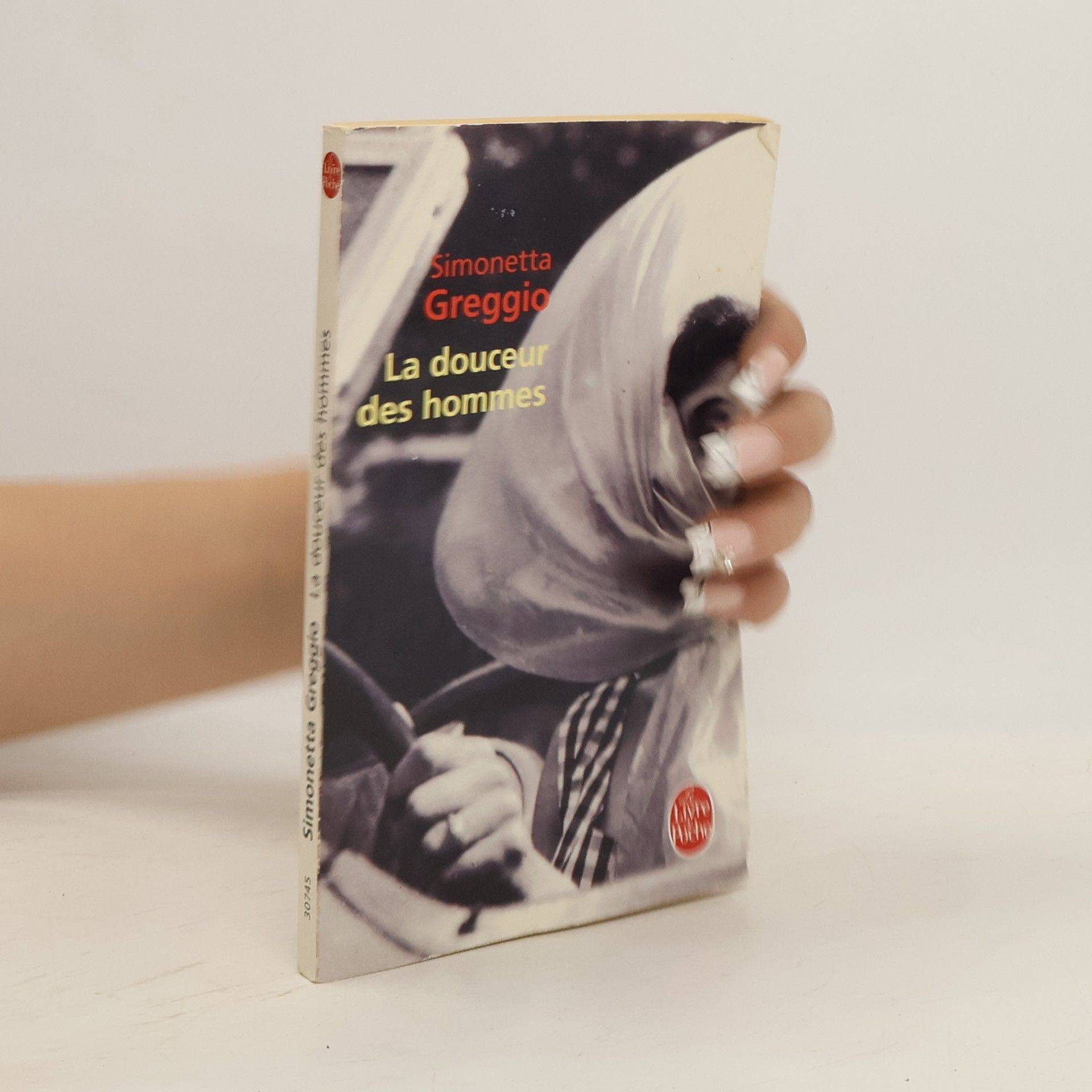 Simonetta Greggio Livre Poche: La douceur des hommes