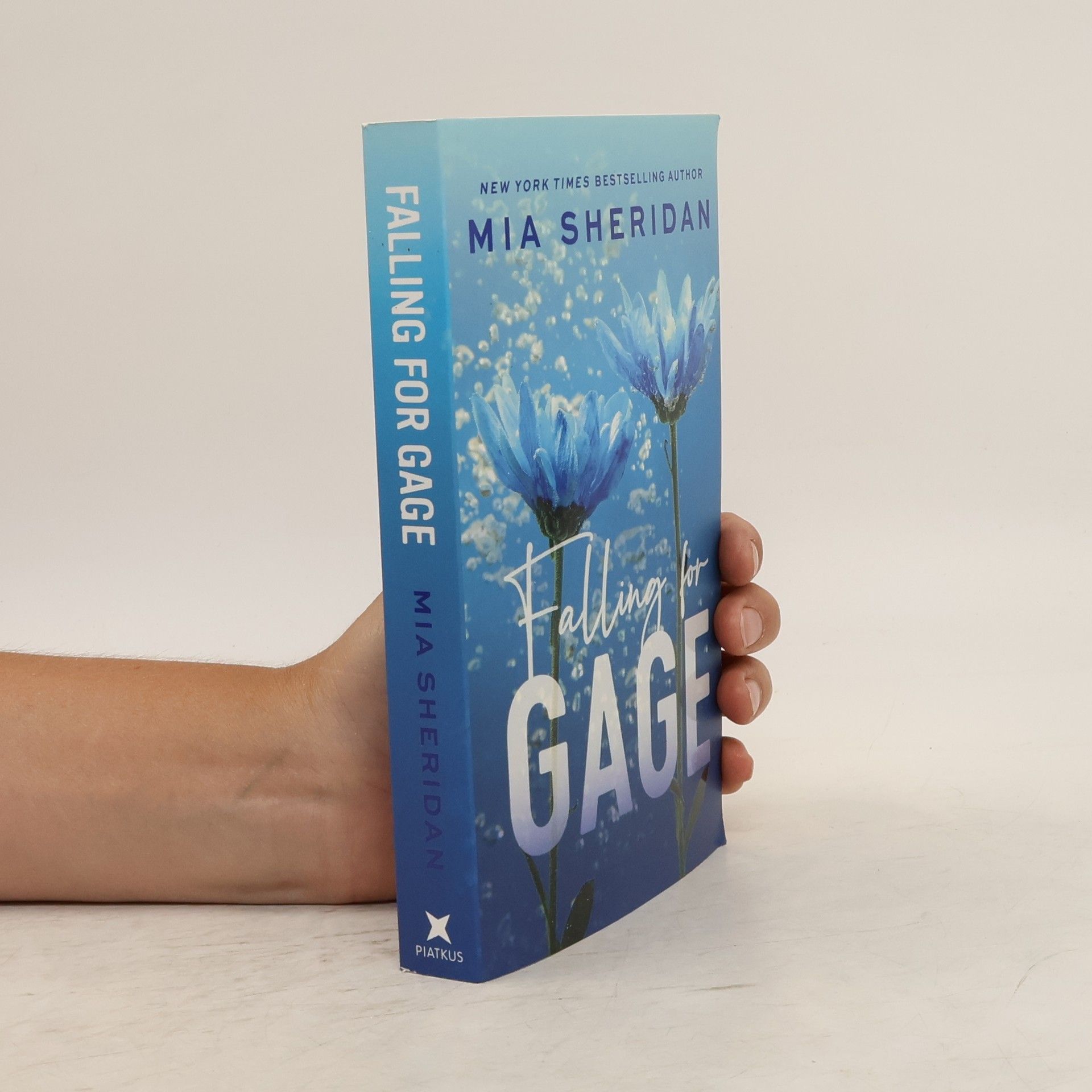 Mia Sheridan Falling for Gage: The sweep-you-off-your-feet follow-up to the beloved ARCHER´S VOICE