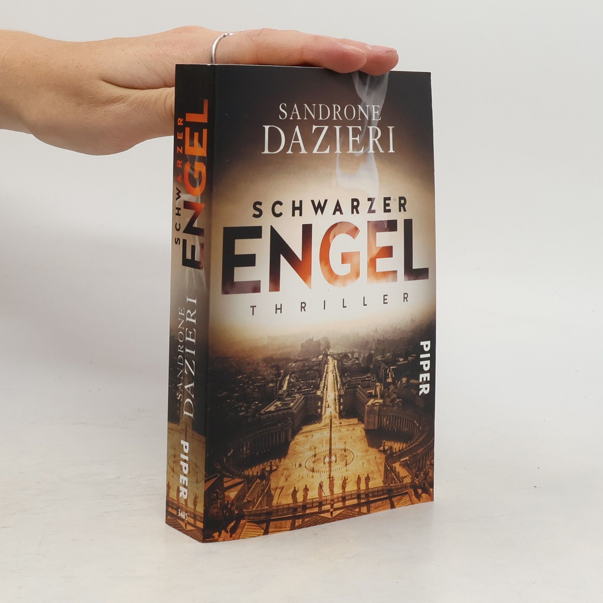 Sandrone Dazieri Schwarzer Engel