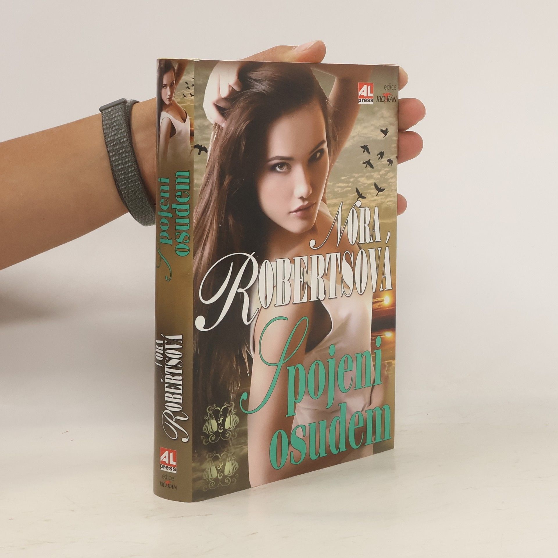 Nora Roberts Spojeni osudem