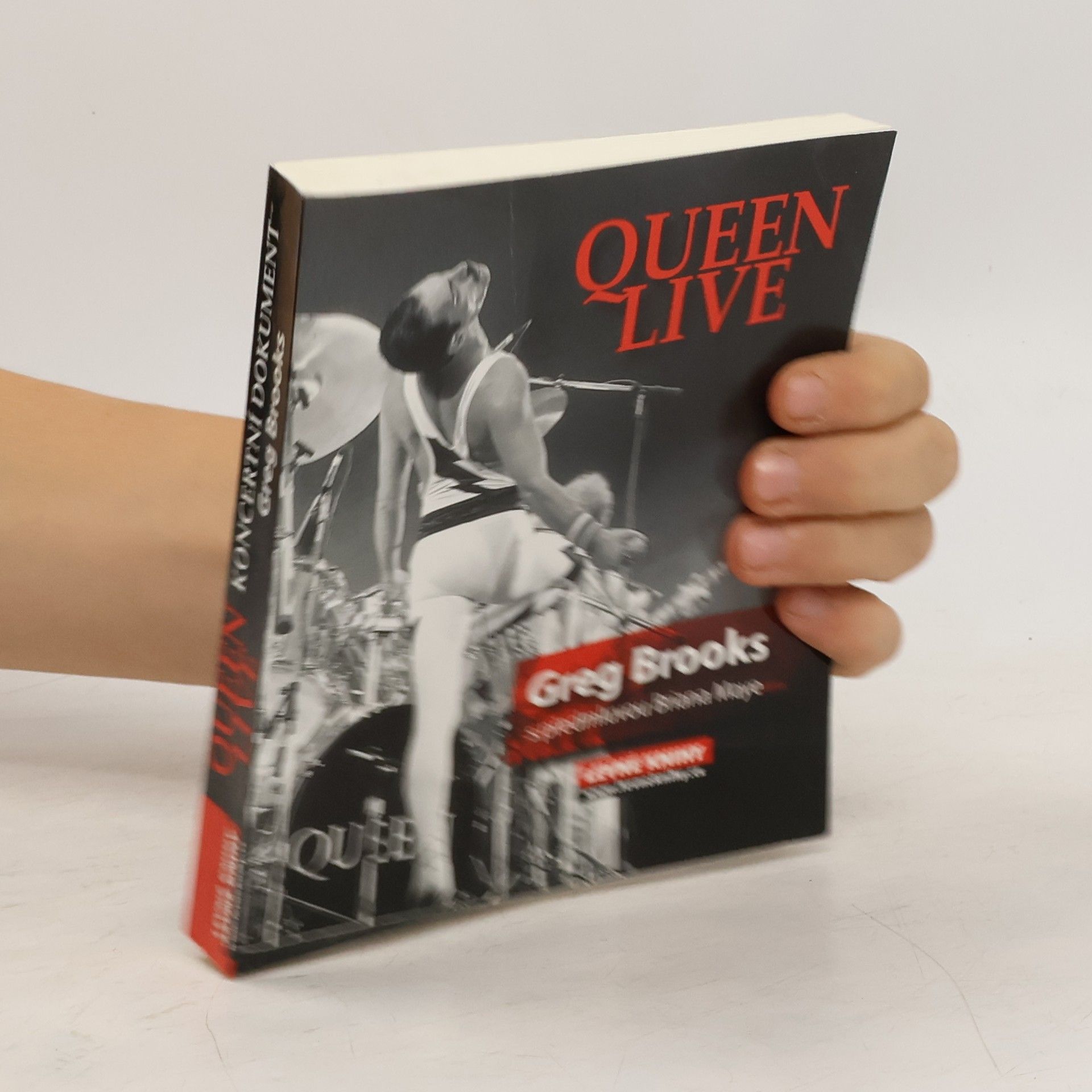 Greg Brooks Queen live. Koncertní dokument