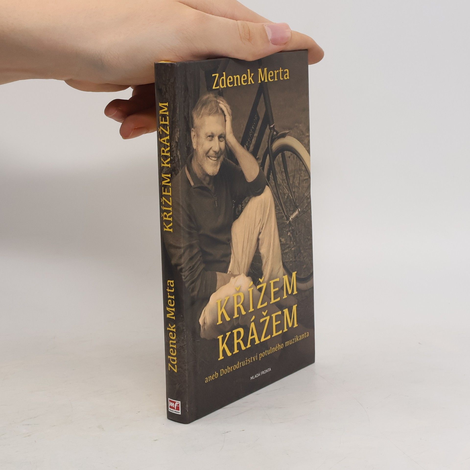 Zdenek Merta Křížem krážem aneb Dobrodružství potulného muzikanta