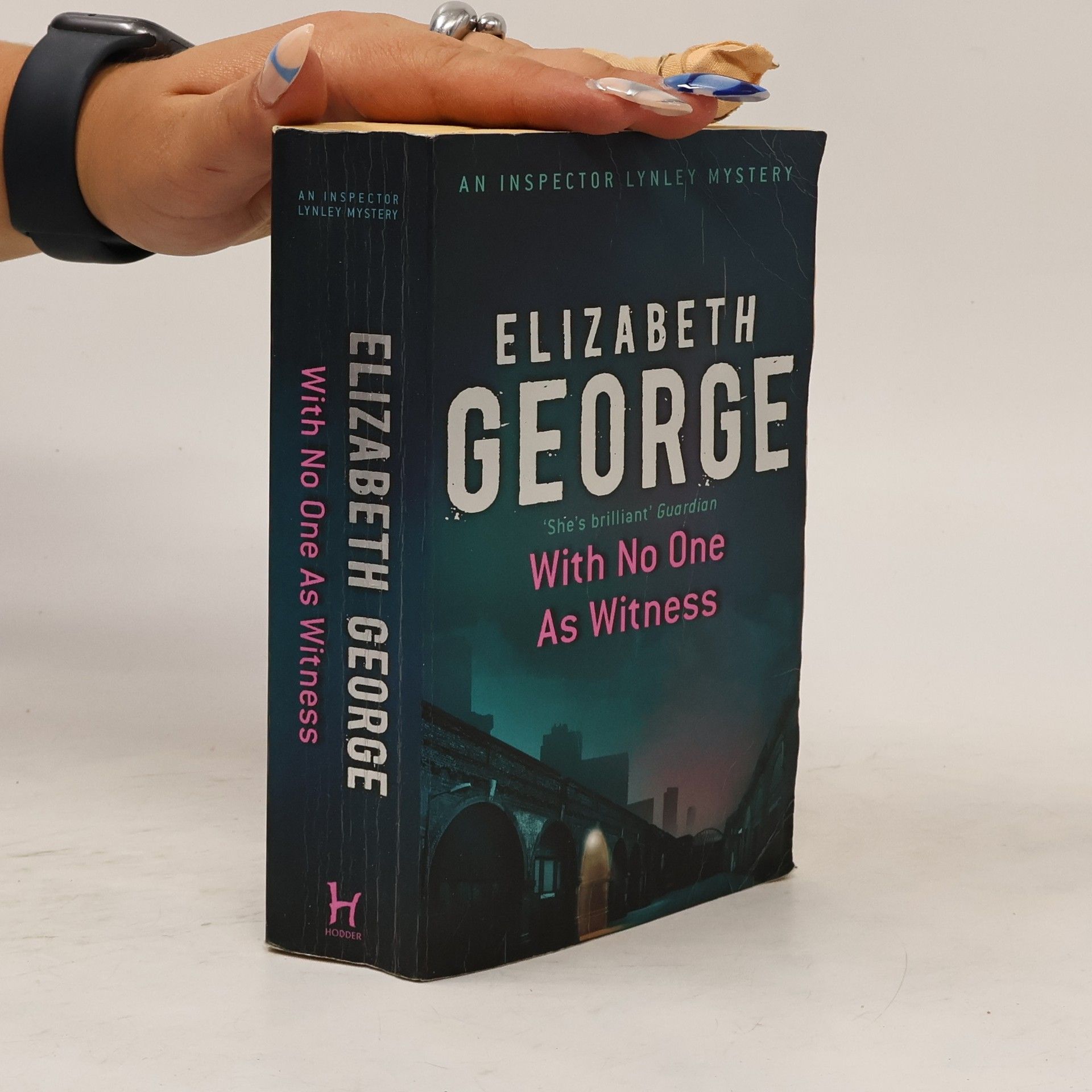 Elizabeth George With No One as Witness