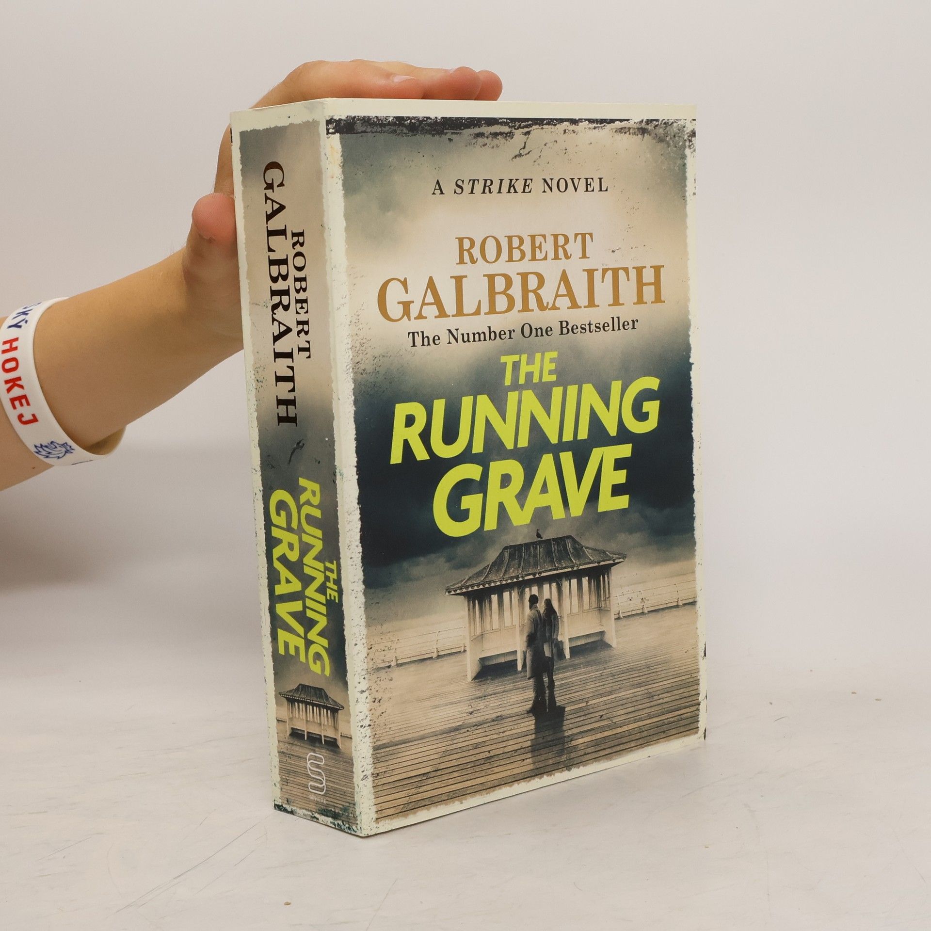 J. K. Rowling The Running Grave