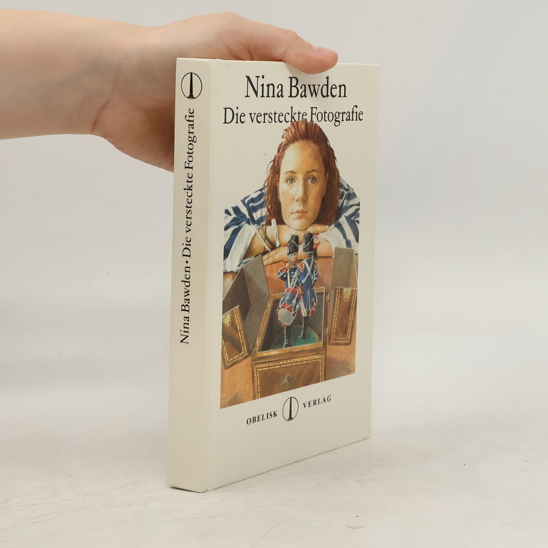 Nina Bawden “Die” versteckte Fotografie