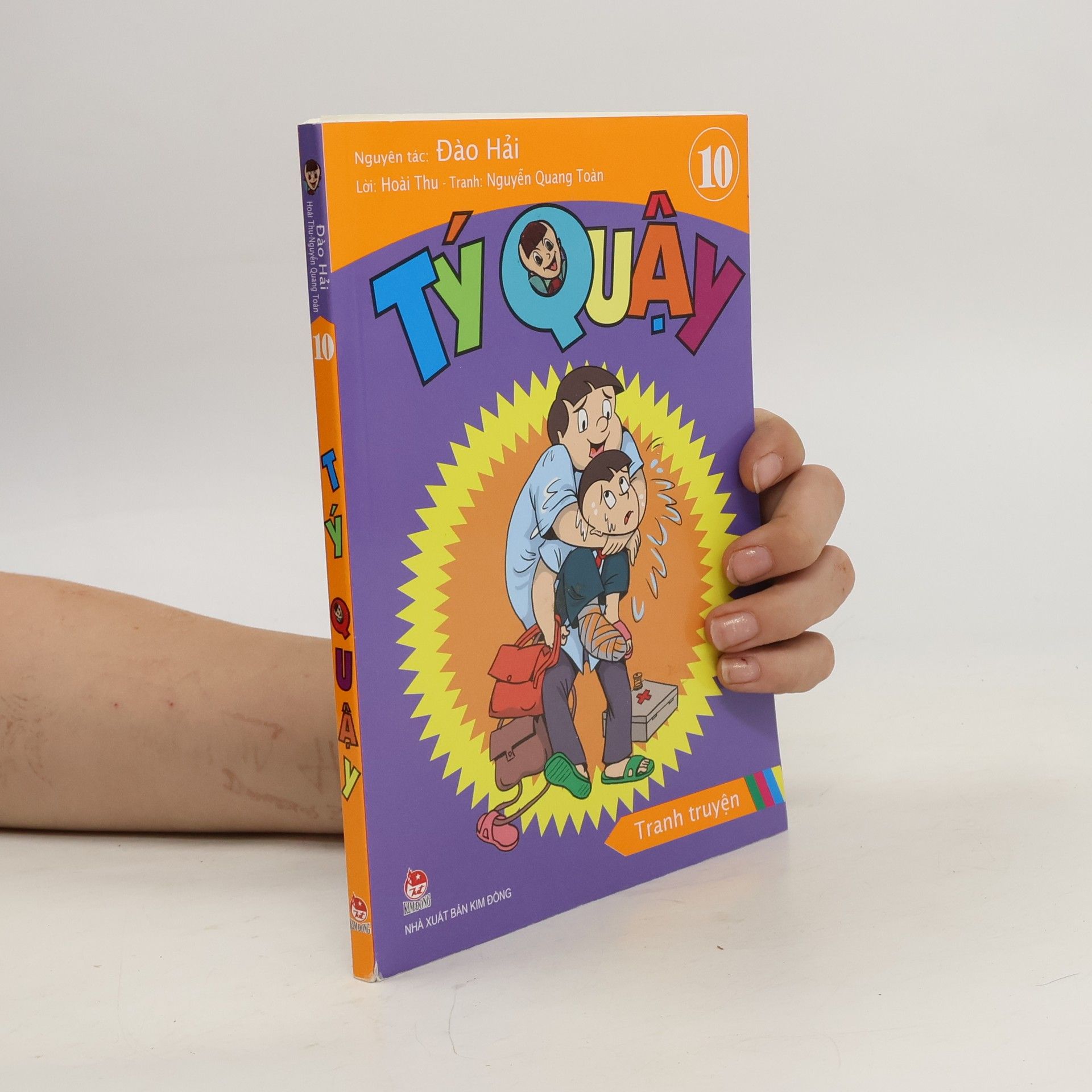 Đào Hải Tý quậy 10