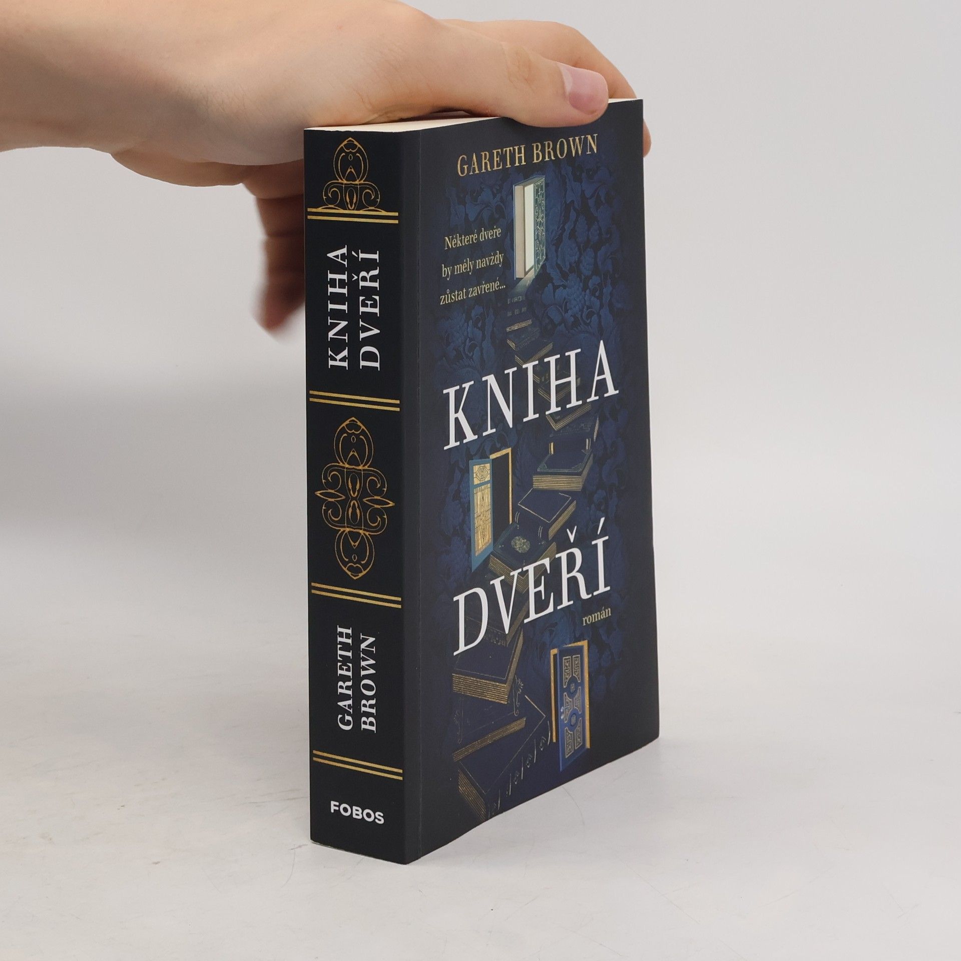 Gareth Brown Kniha dvěří