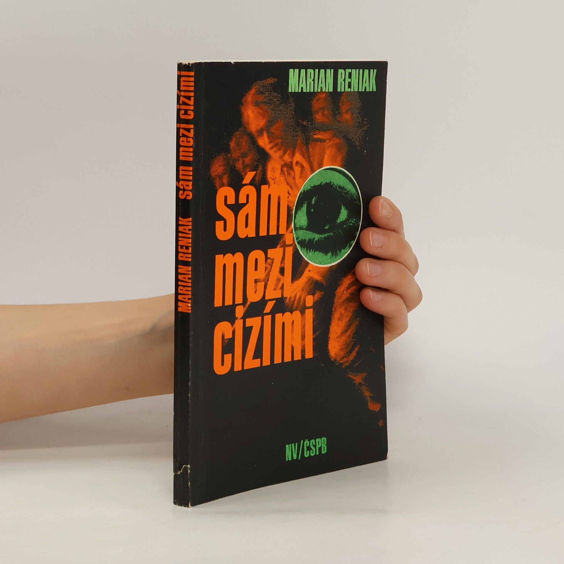 Marian Reniak Sám mezi cizími