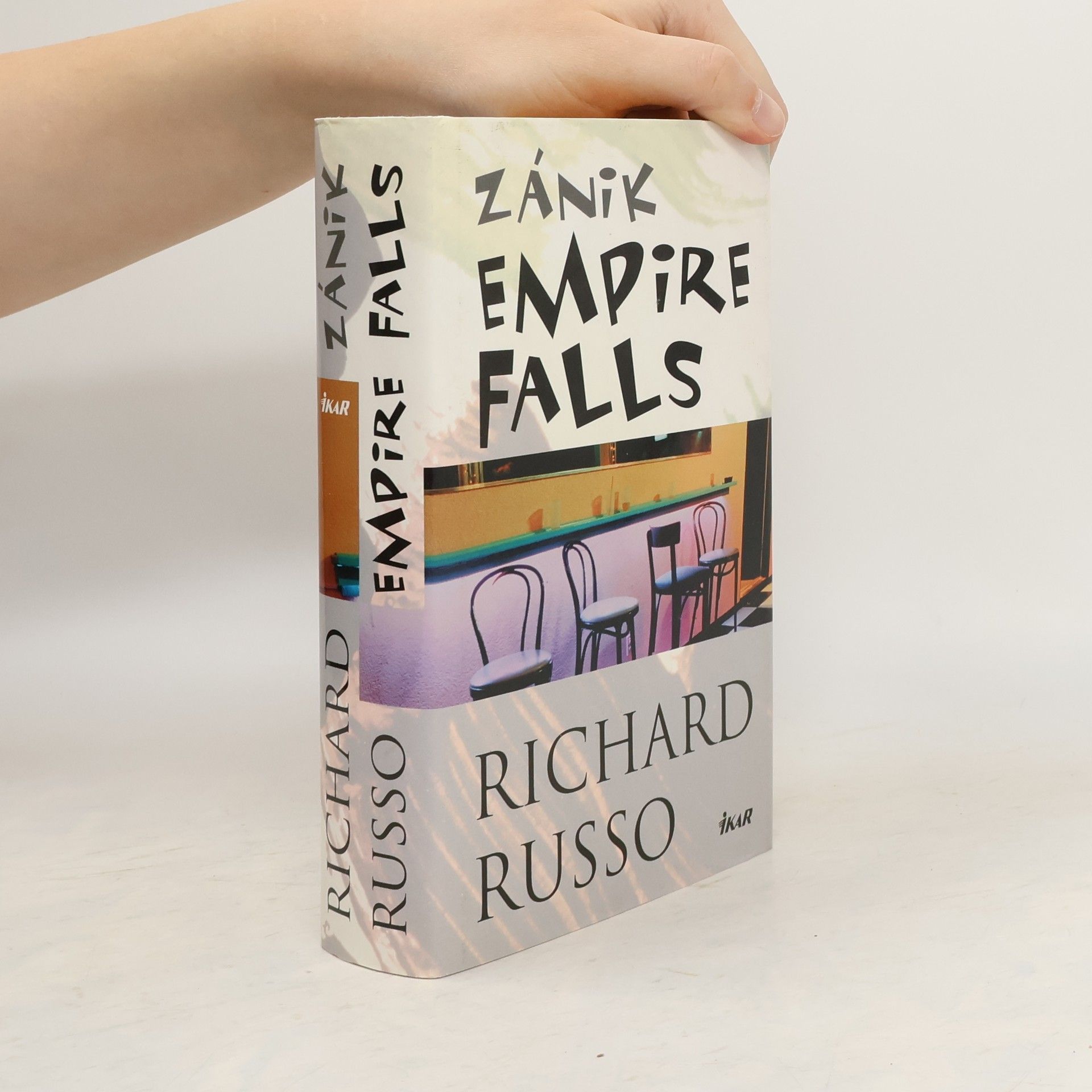 Richard Russo Zánik Empire Falls
