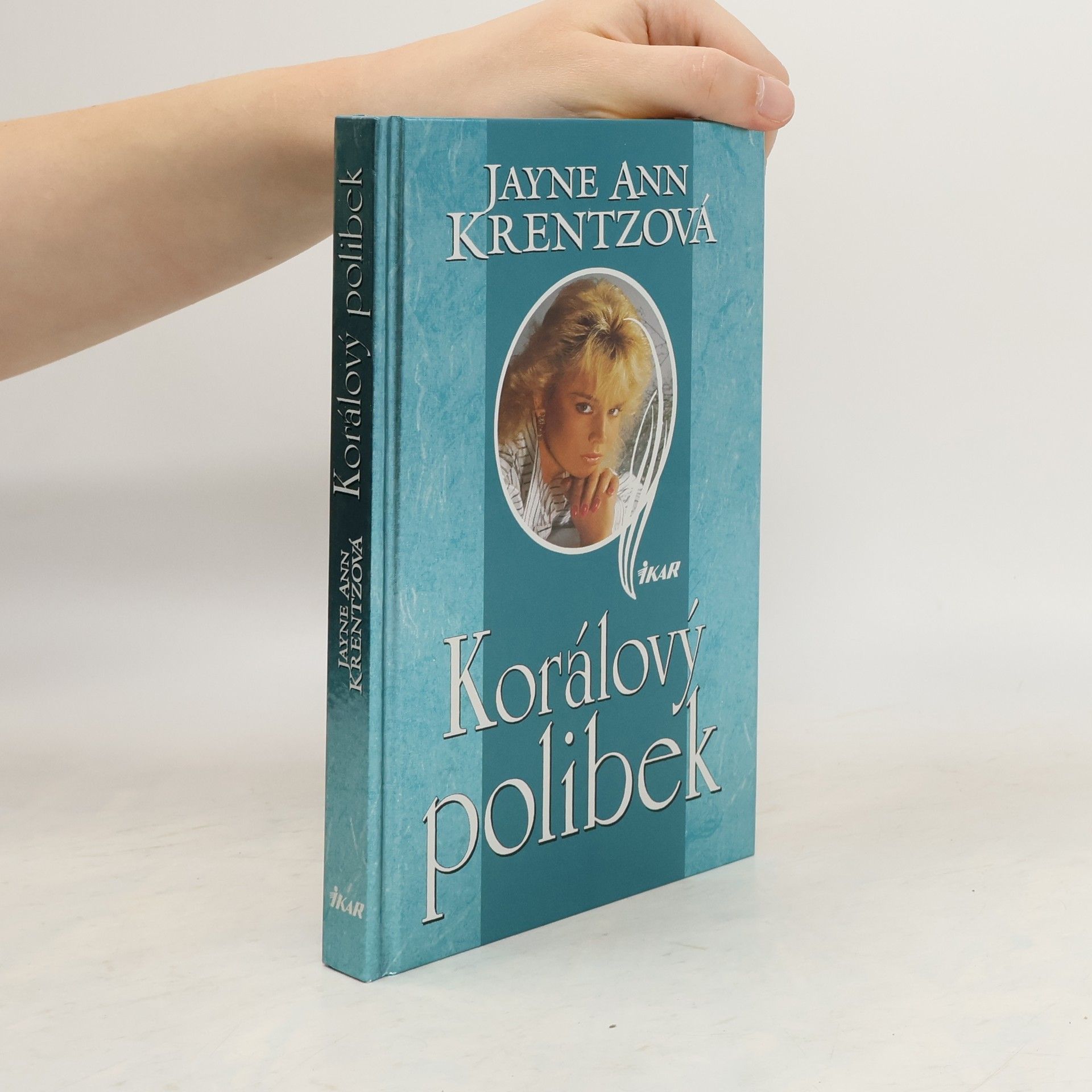 Jayne Ann Krentz Korálový polibek