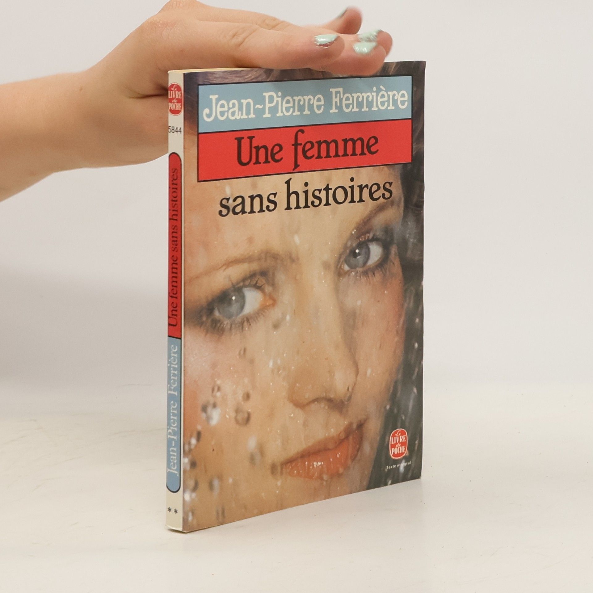 Jean-Pierre Ferrière Livre de Poche: Une femme sans histoires
