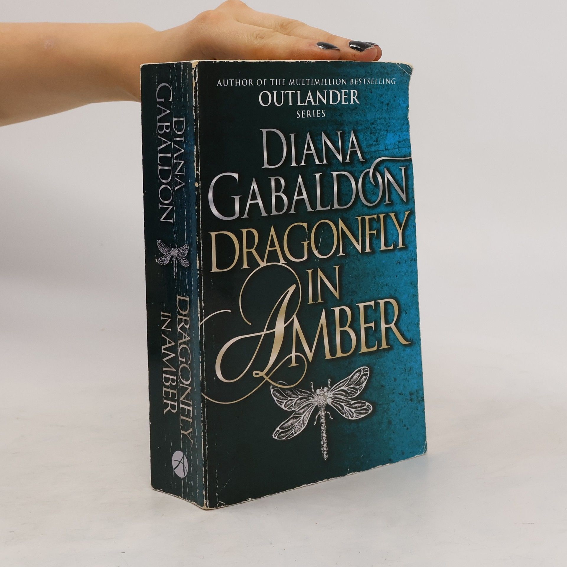 Diana Gabaldon Dragonfly in amber