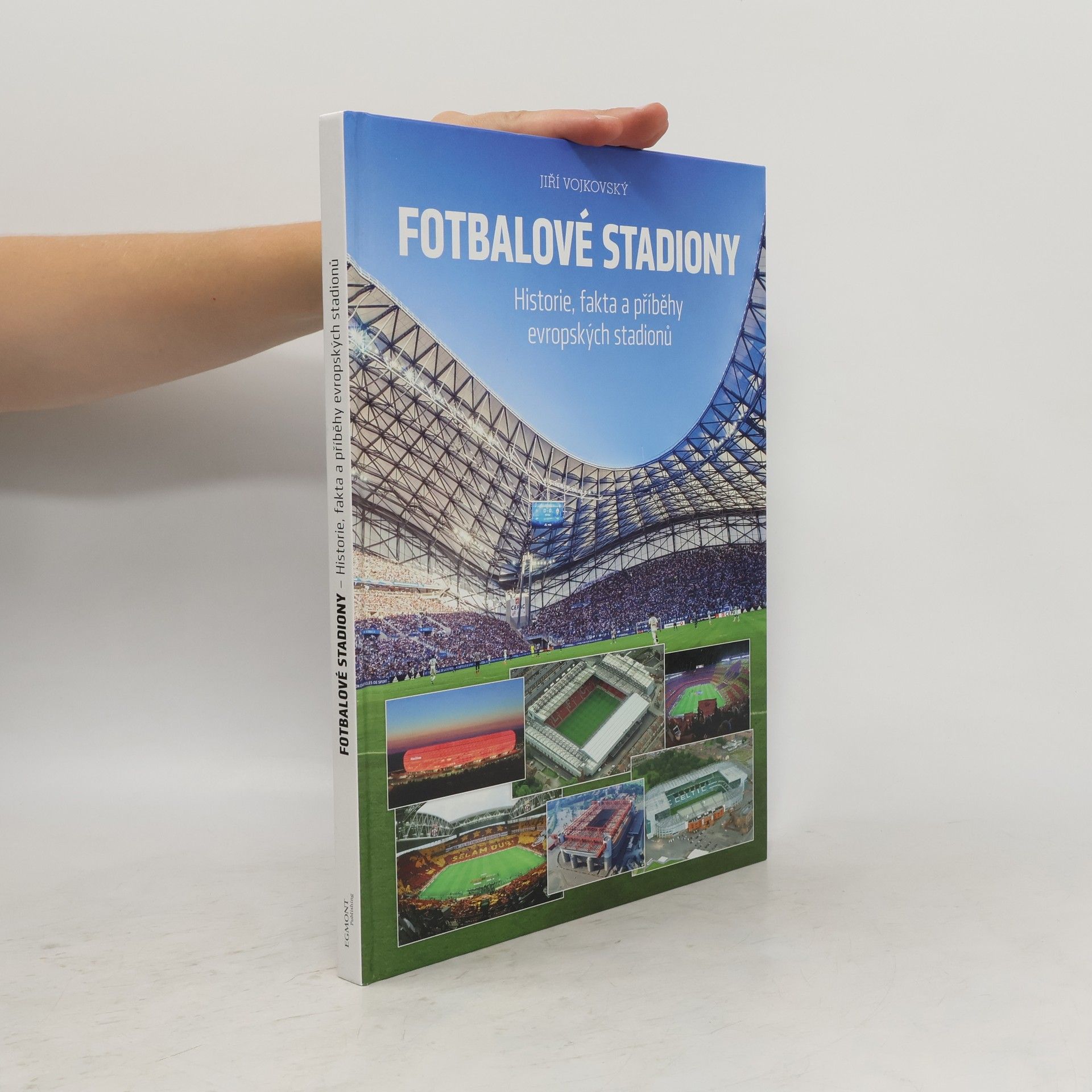 Fotbalové stadiony