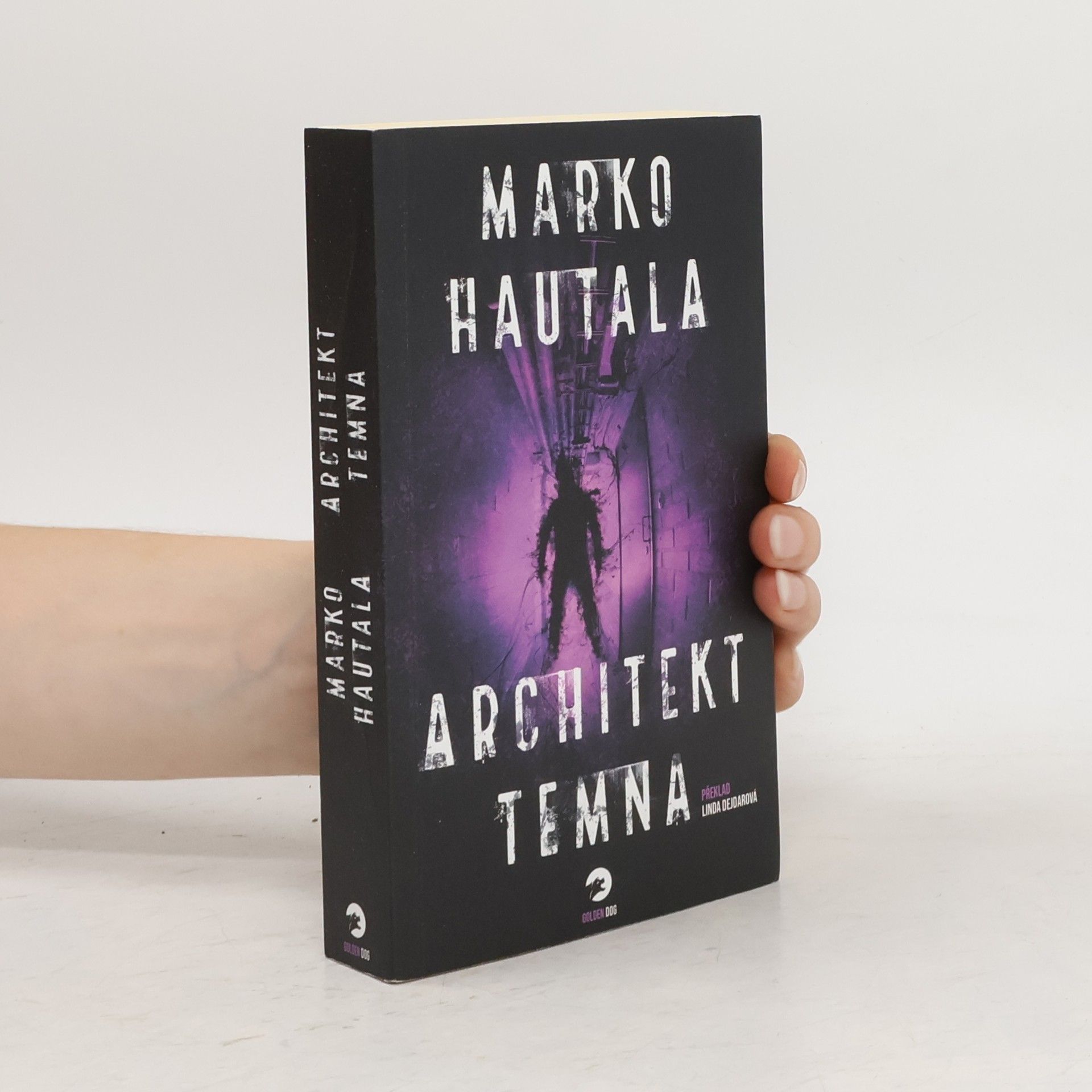 Marko Hautala Architekt temna