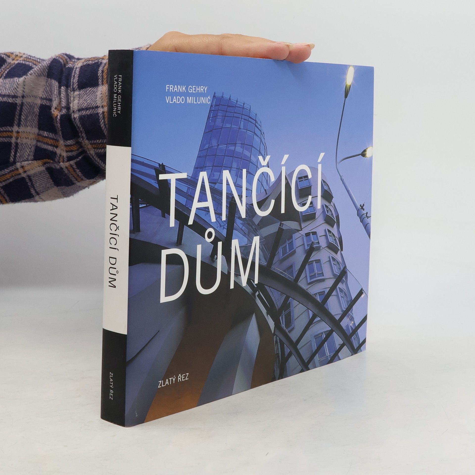 Frank O. Gehry Tančící dům