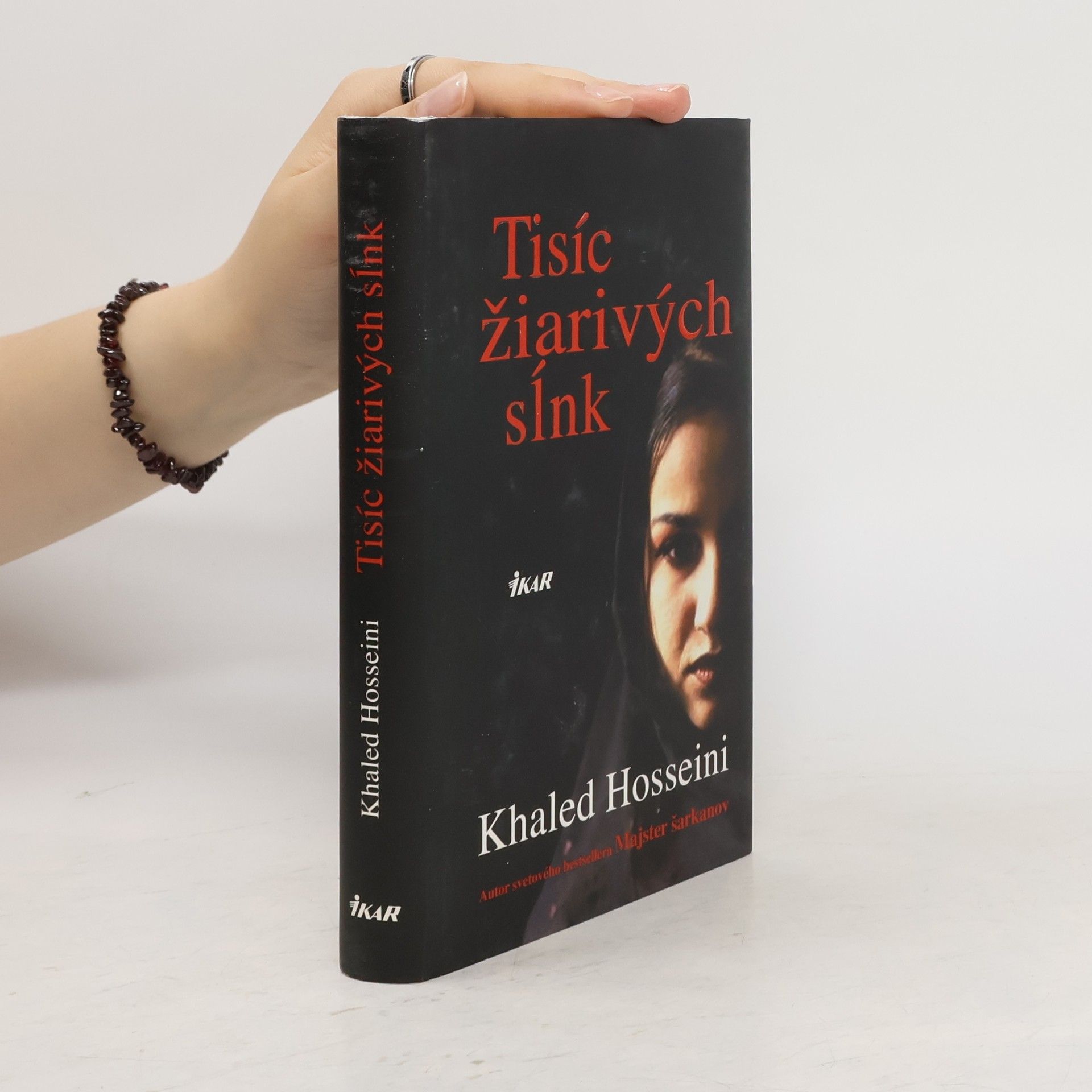 Khaled Hosseini Tisíc žiarivých sĺnk
