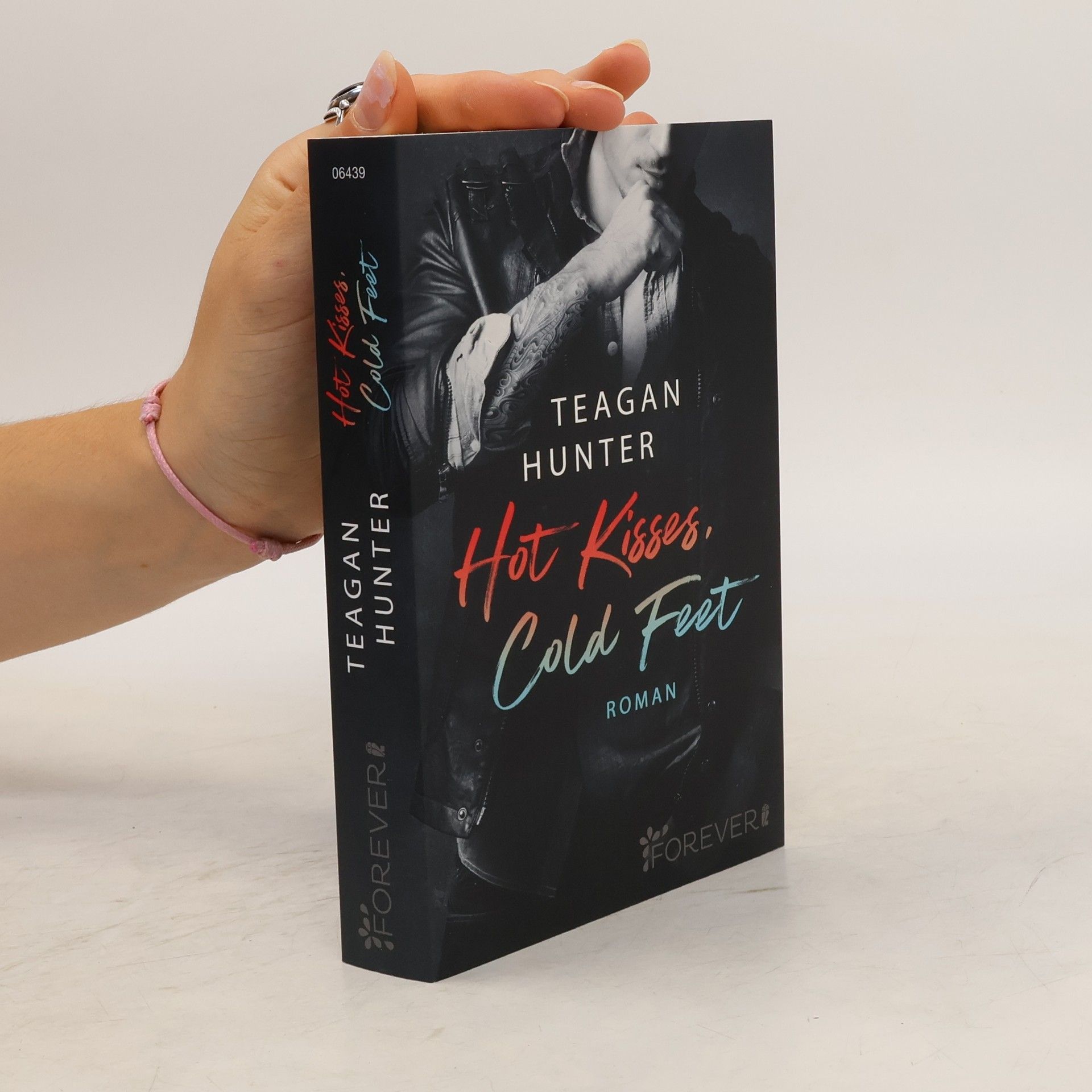 Teagan Hunter Hot Kisses, Cold Feet