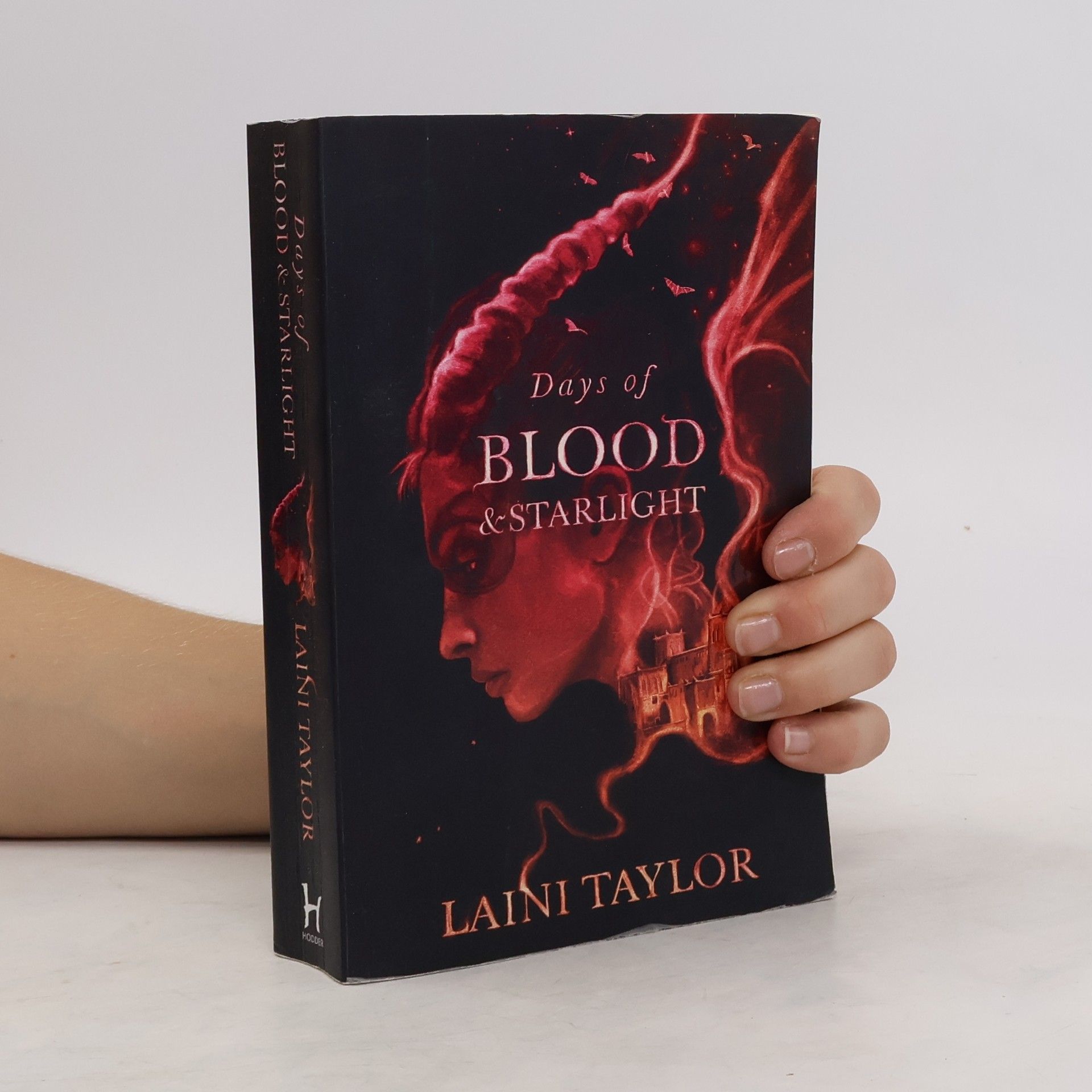 Laini Taylor Days of Blood and Starlight