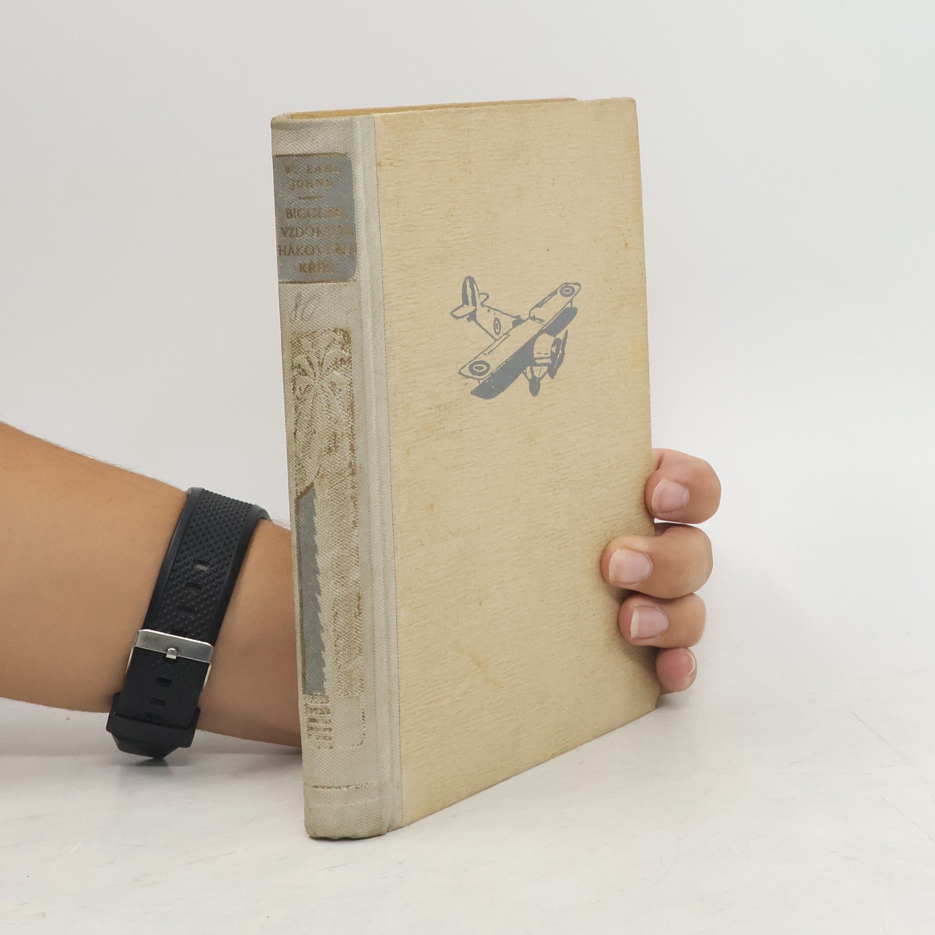 Biggles vzdoruje hákovému kříži. Bigglesova dobrodružství v Norsku