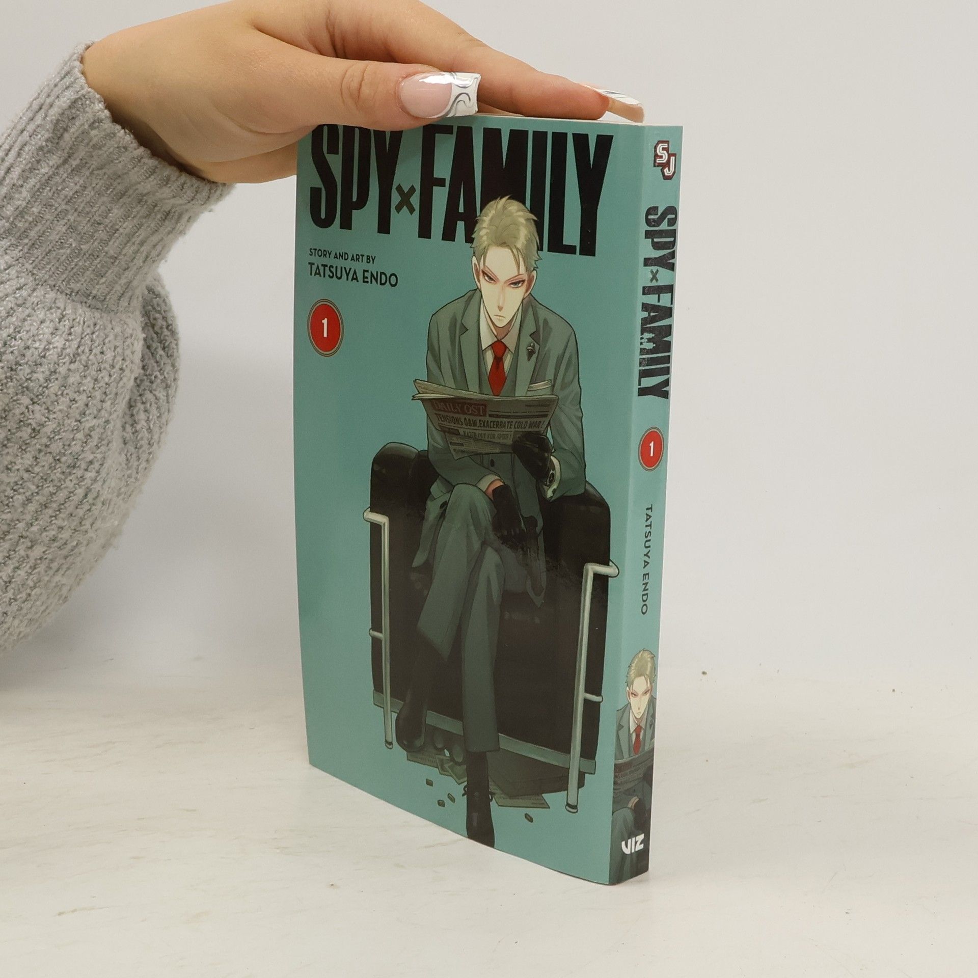 Tacuja Endó Spy x Family, Vol. 1