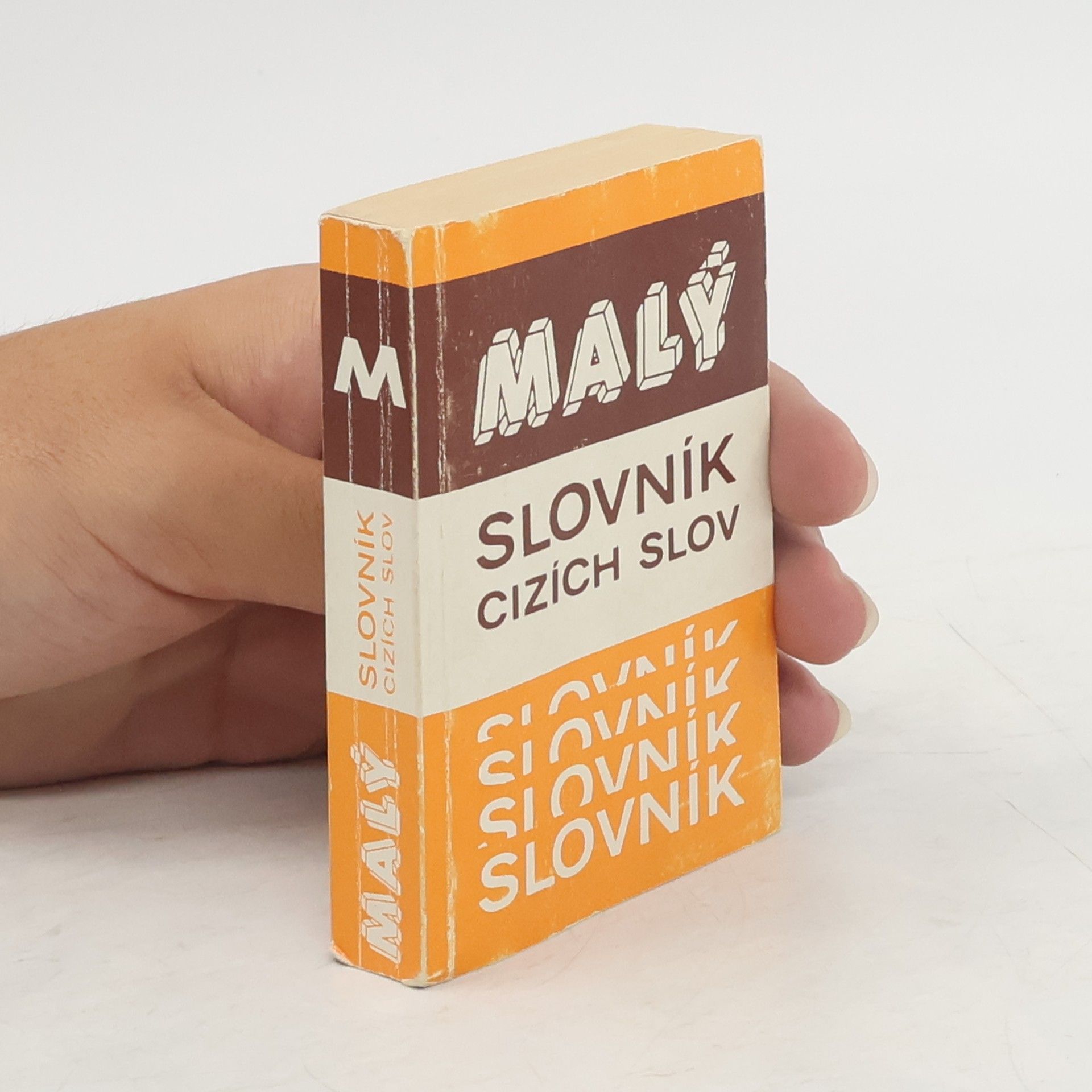 Autorenkollektiv Malý slovník cizích slov