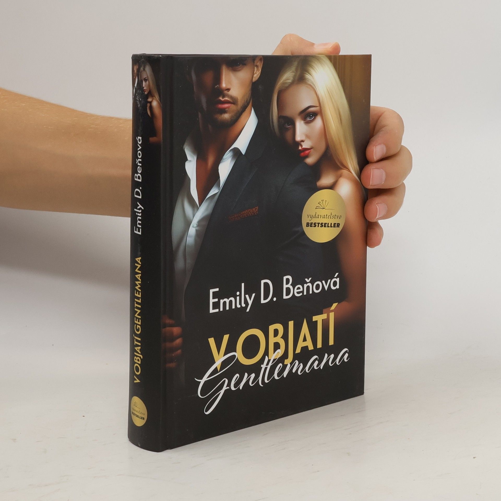 Emília Dalekorejová Beňová V objatí gentlemana