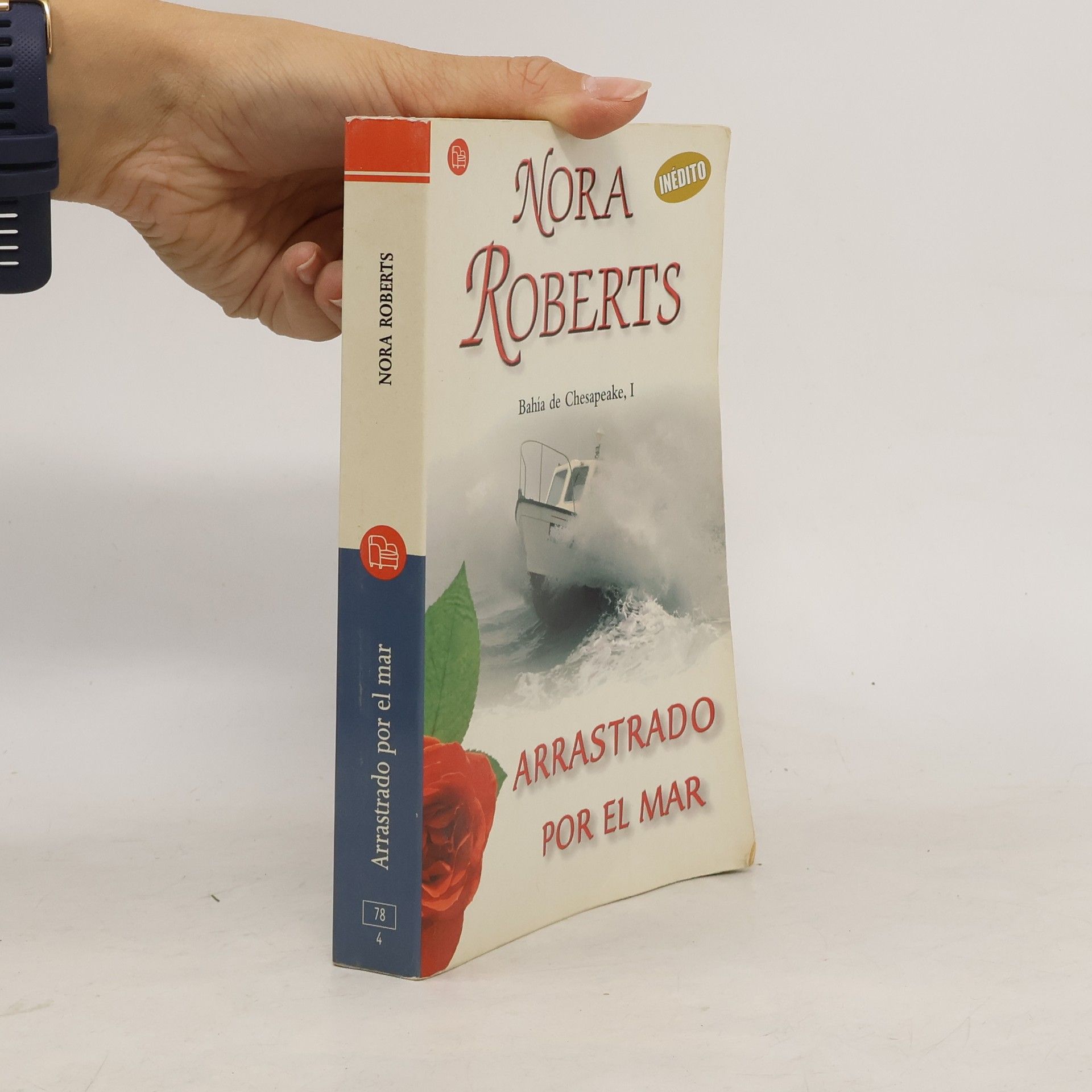 Nora Roberts Arrastrado por el mar