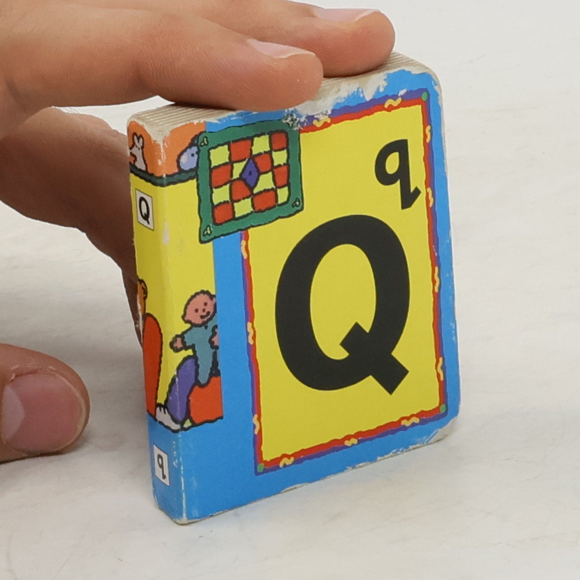 Kolektiv autorů Alphabet Express Letter Q