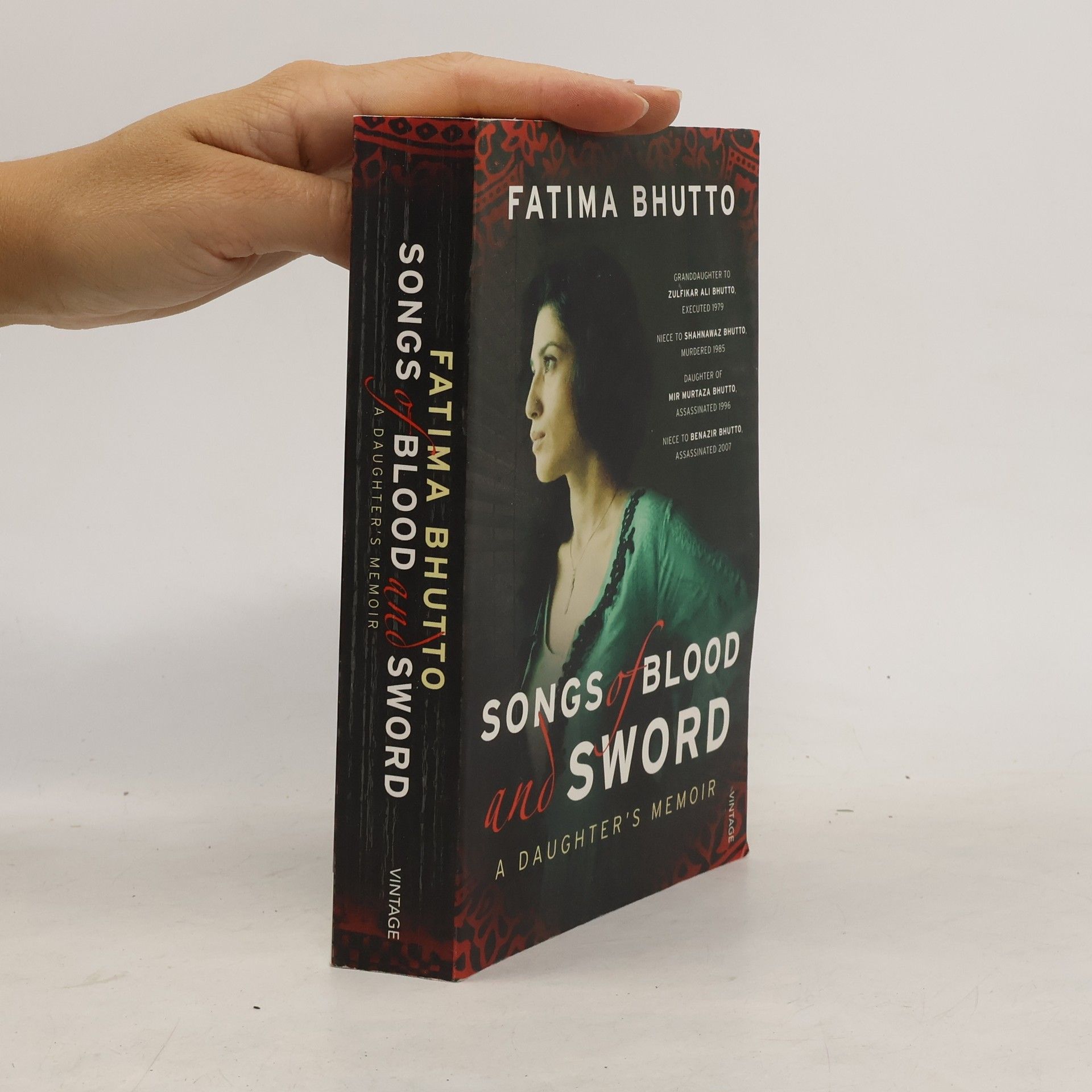 Fatima Bhutto Songs of Blood and Sword