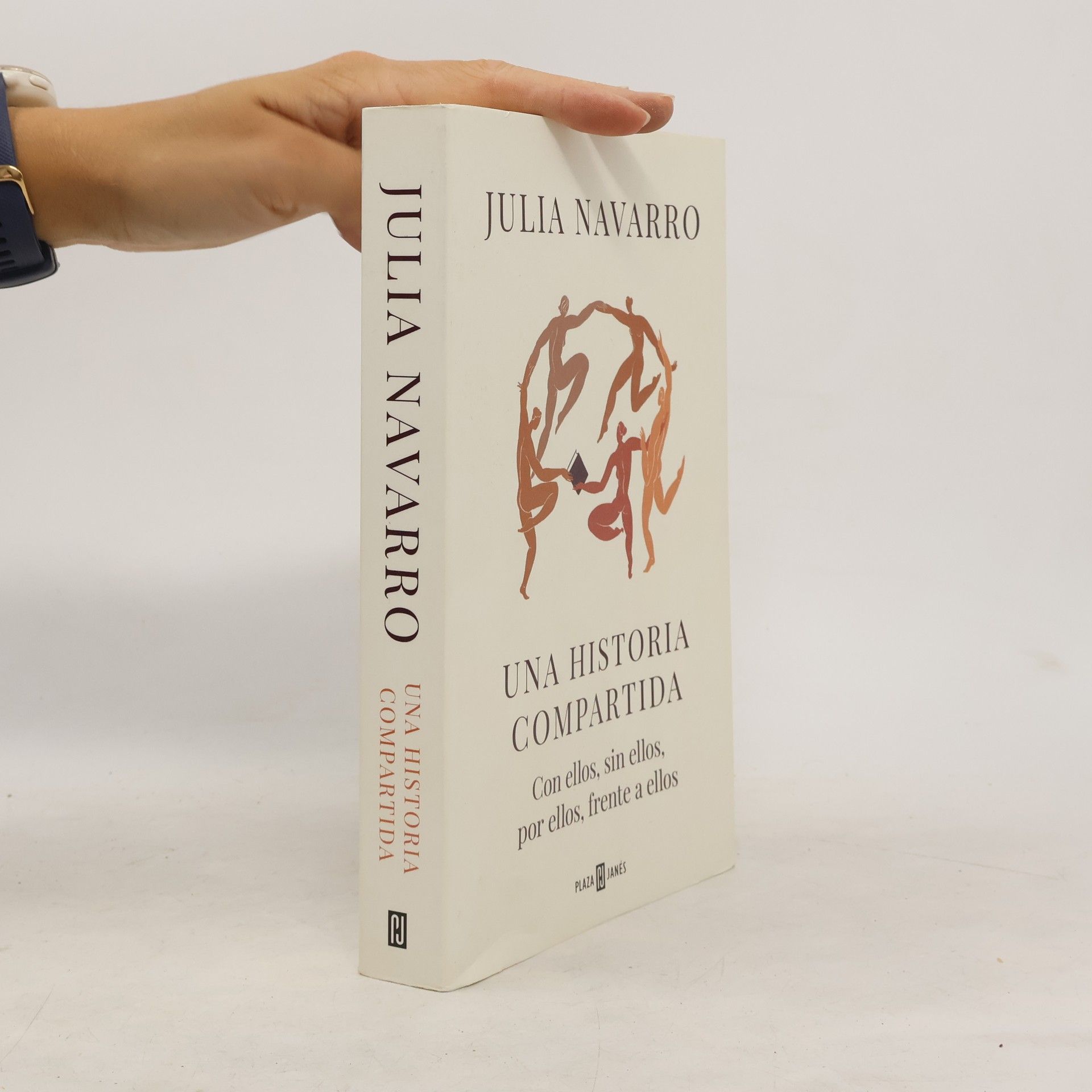 Julia Navarro Una Historia Compartida / Shared History