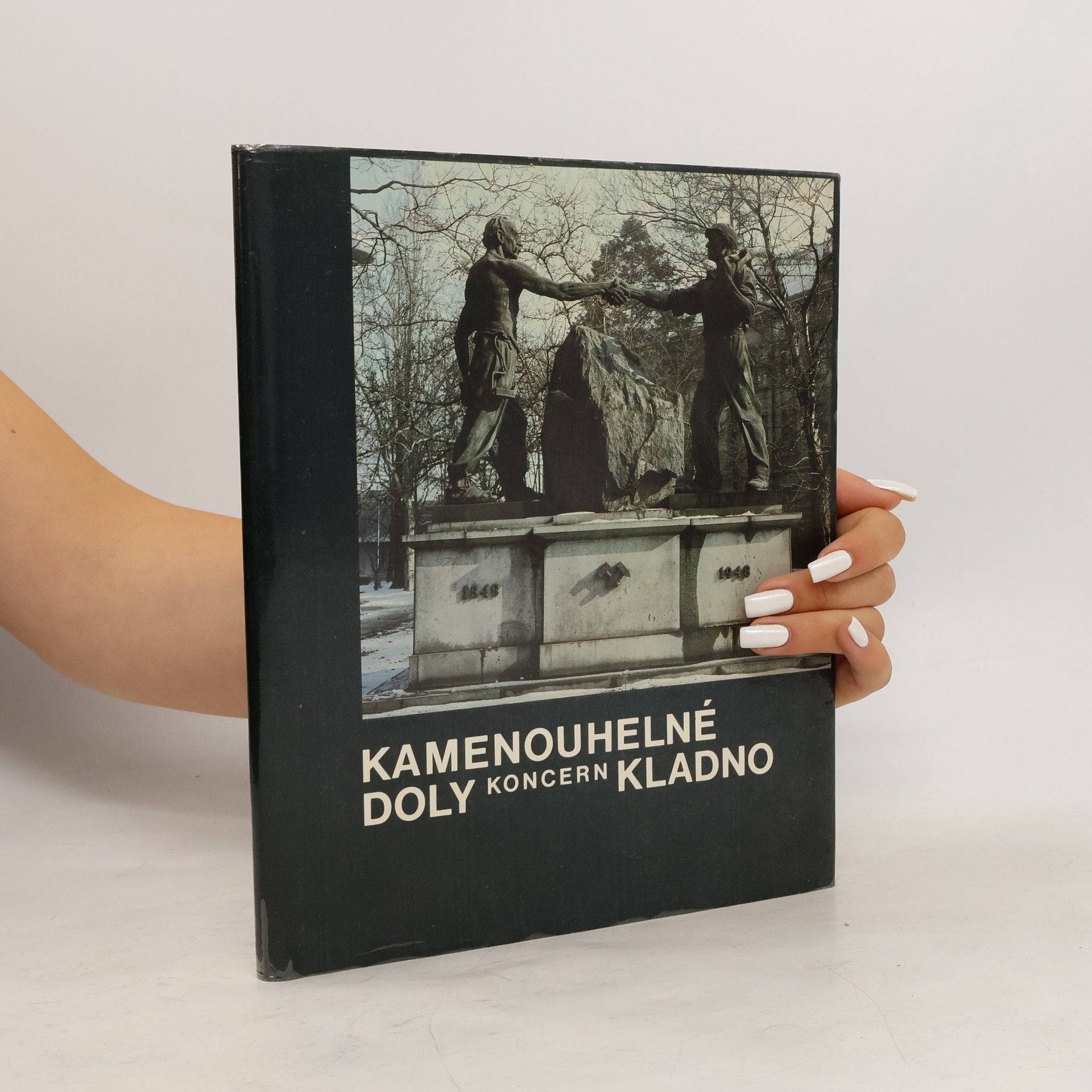 AA.VV. Kamenouhelné doly. Koncern Kladno